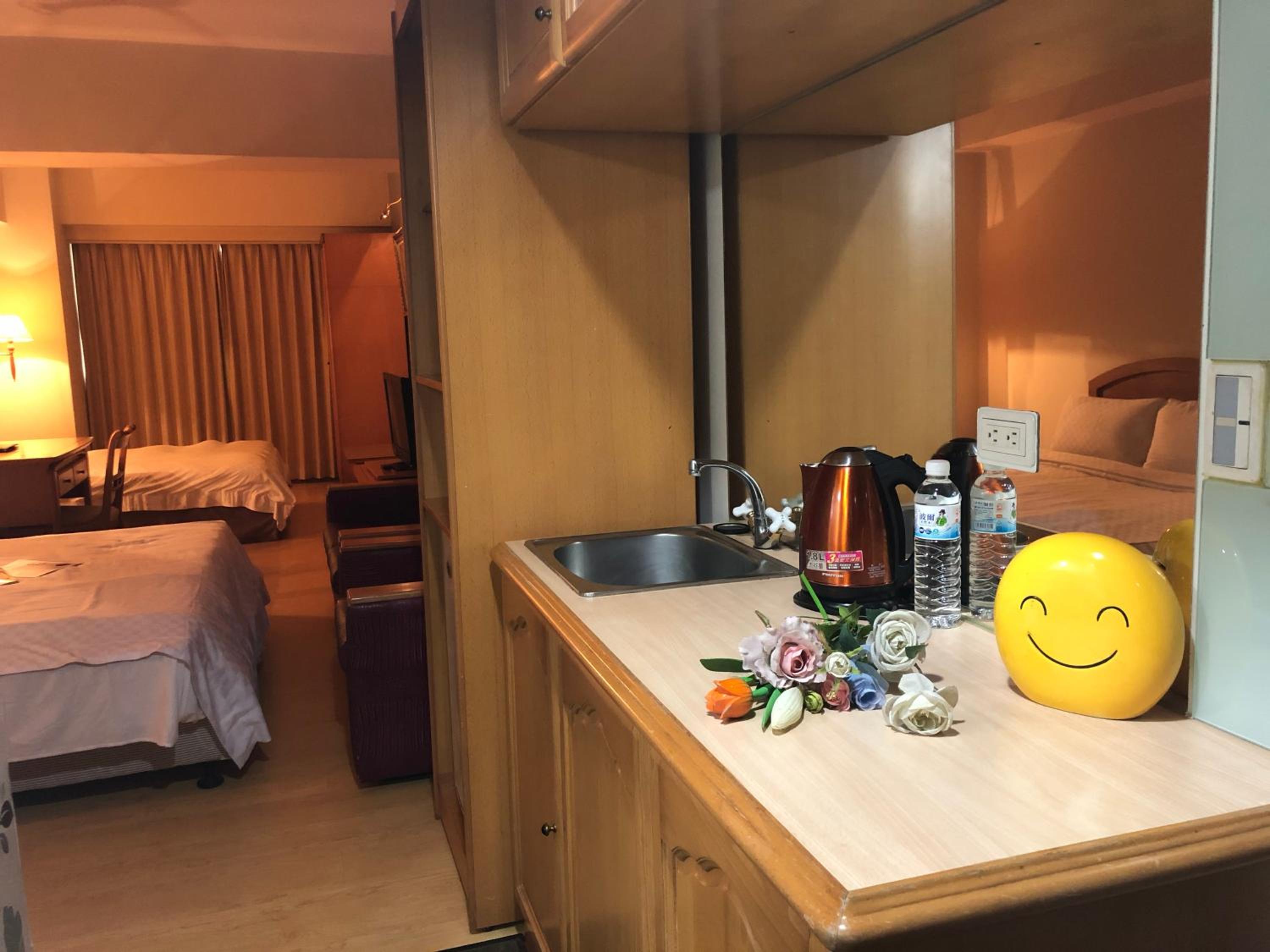 Berkeley Business Hotel Zhongzheng
