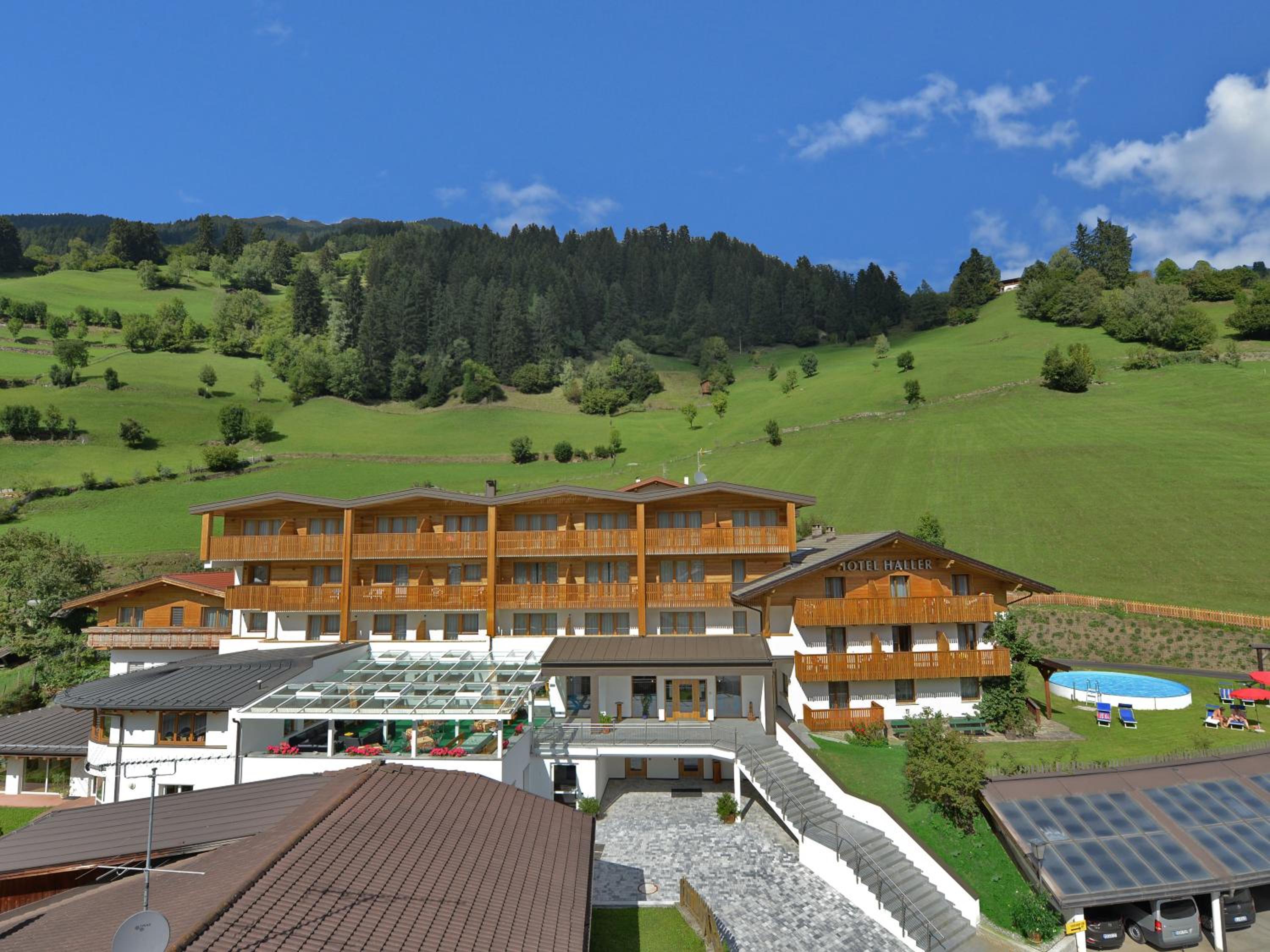 Hotel Naturhotel Haller - Image 1
