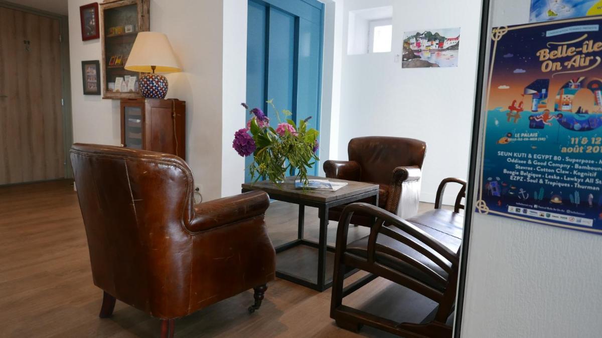 hotel reception