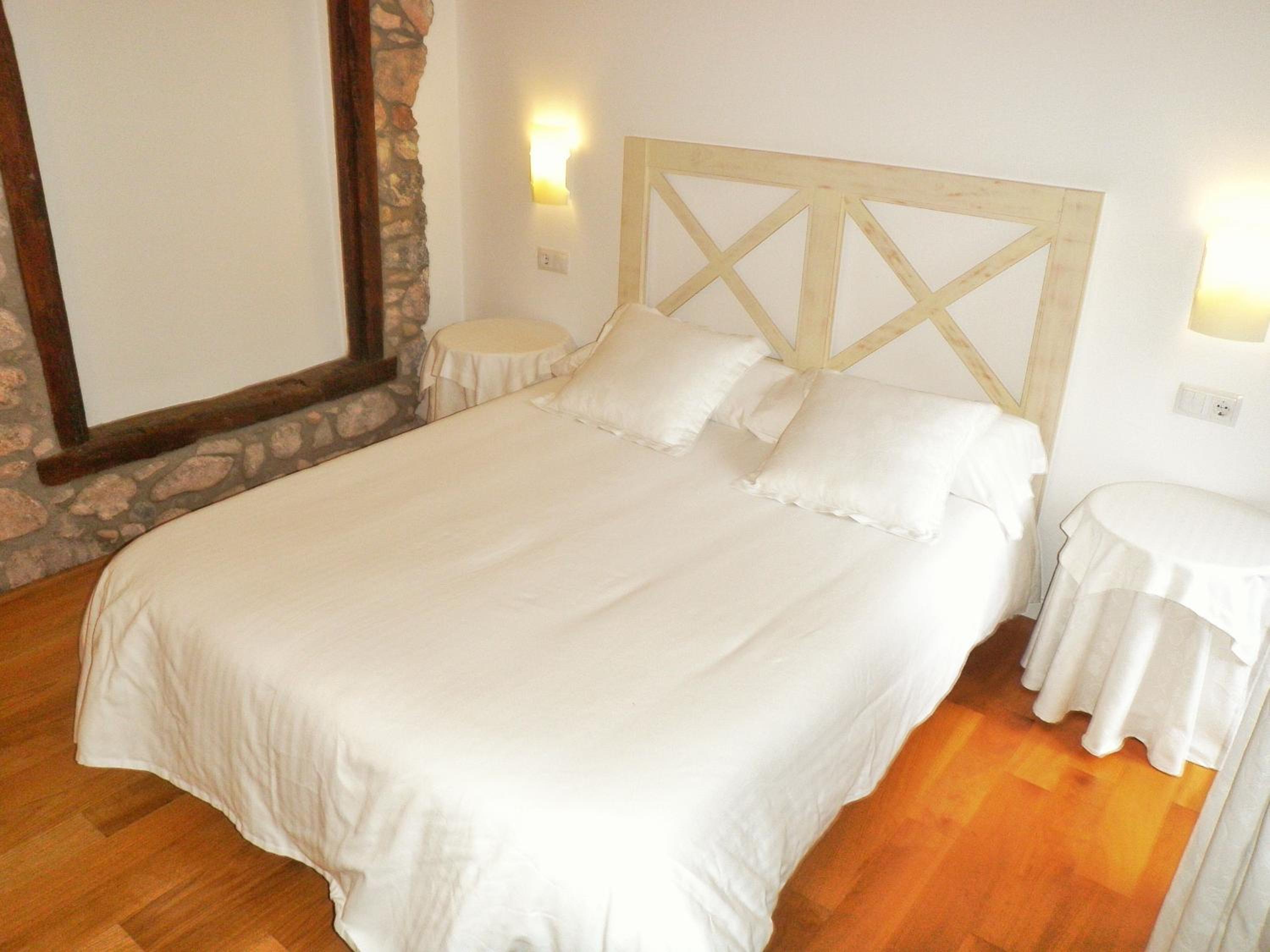 El Castell de la Pobla de Lillet (Adults Only) view 4