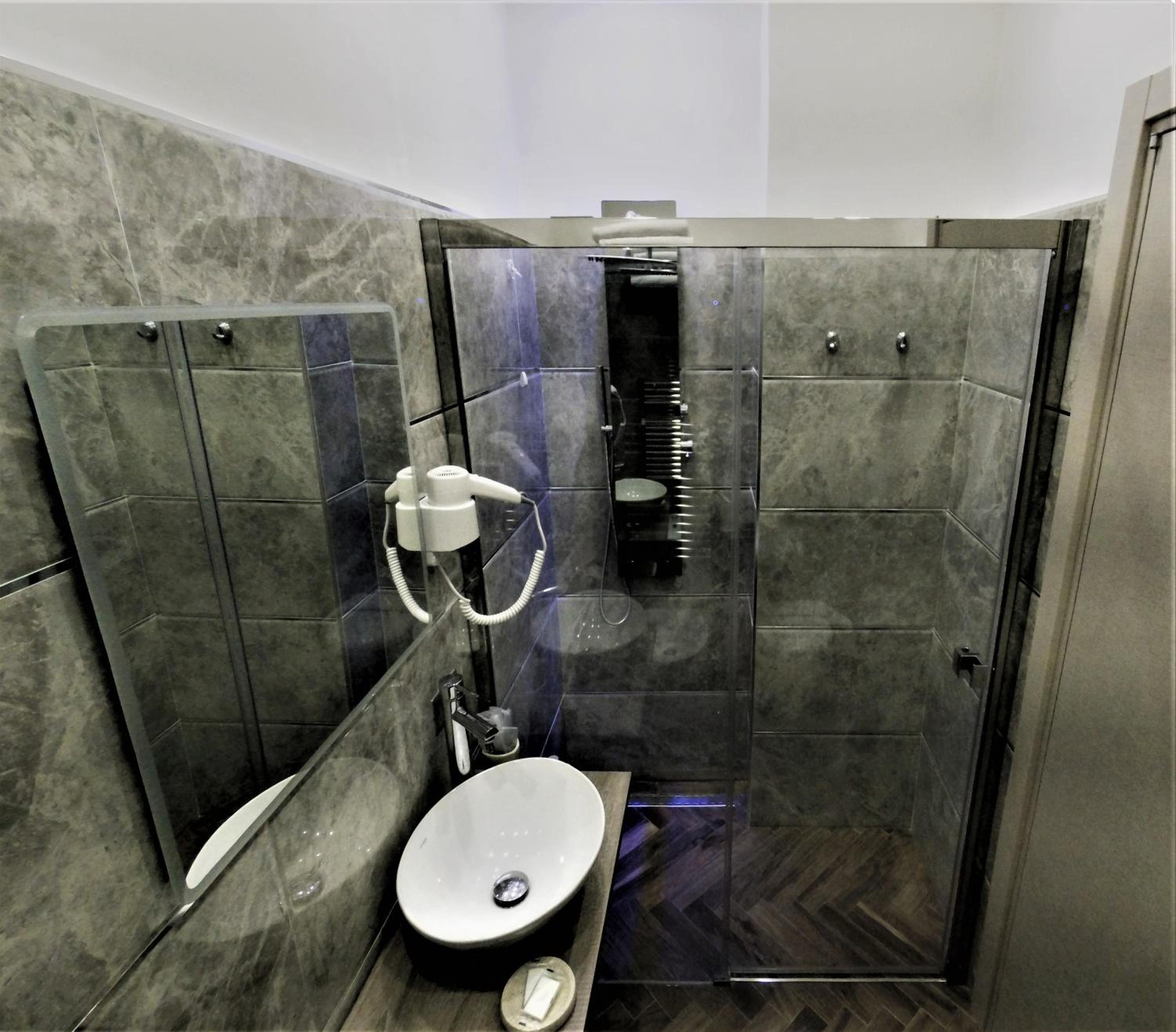 Royal Rooms Luxury Suite