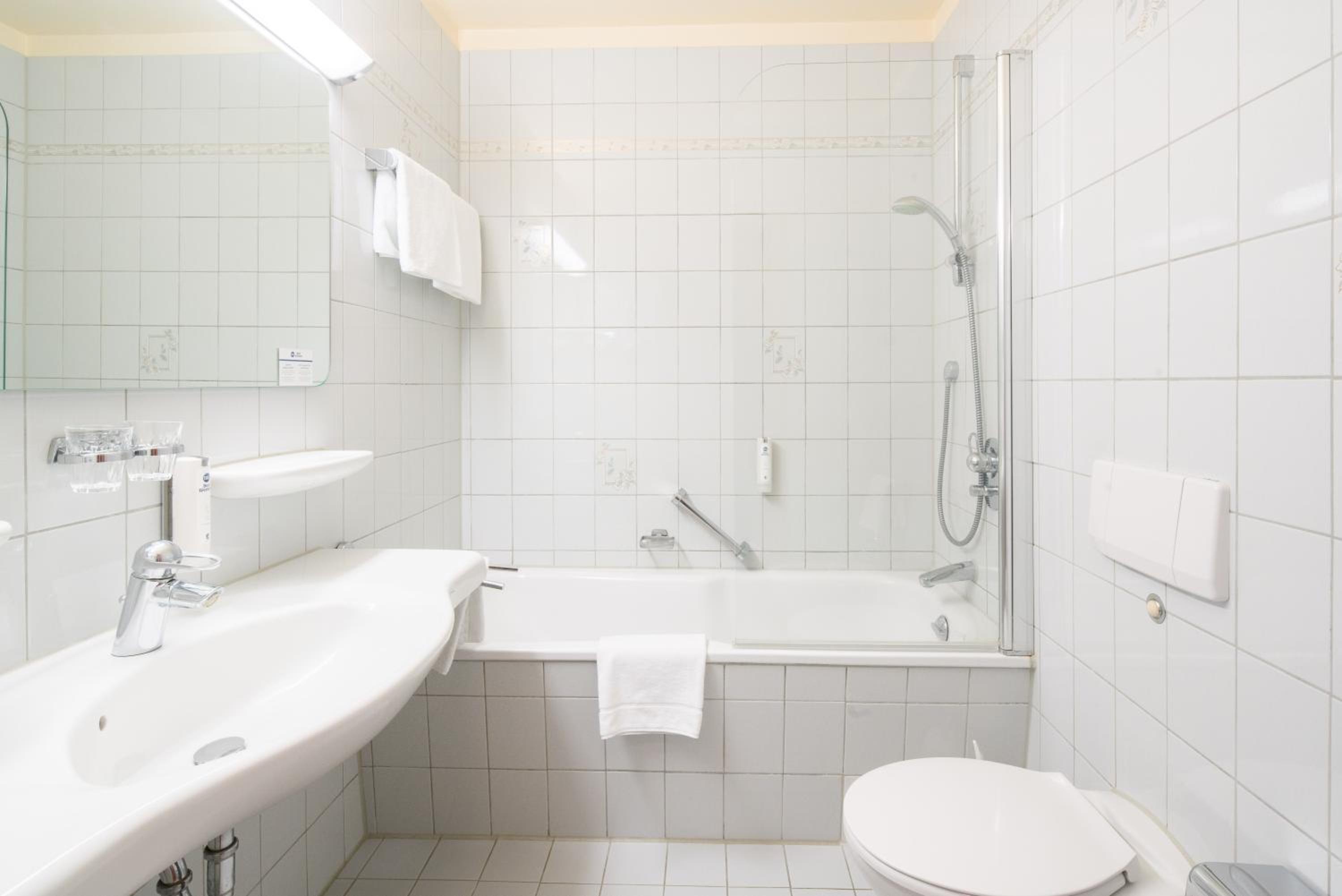 Hamburg Vacations - Best Western Hotel Hamburg International - Property Image 10