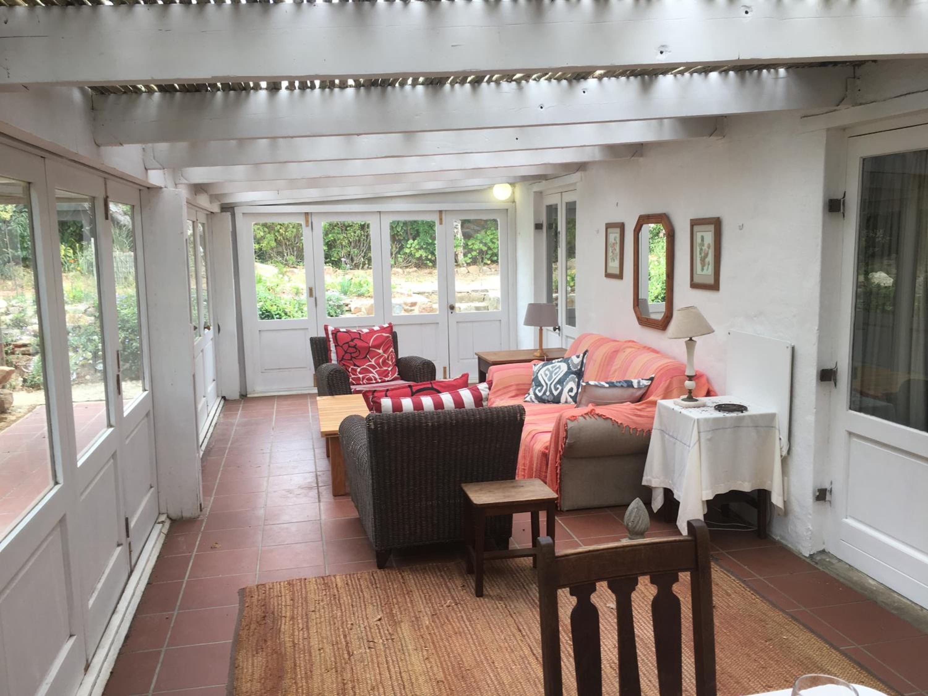 Carneddie Cottage - main