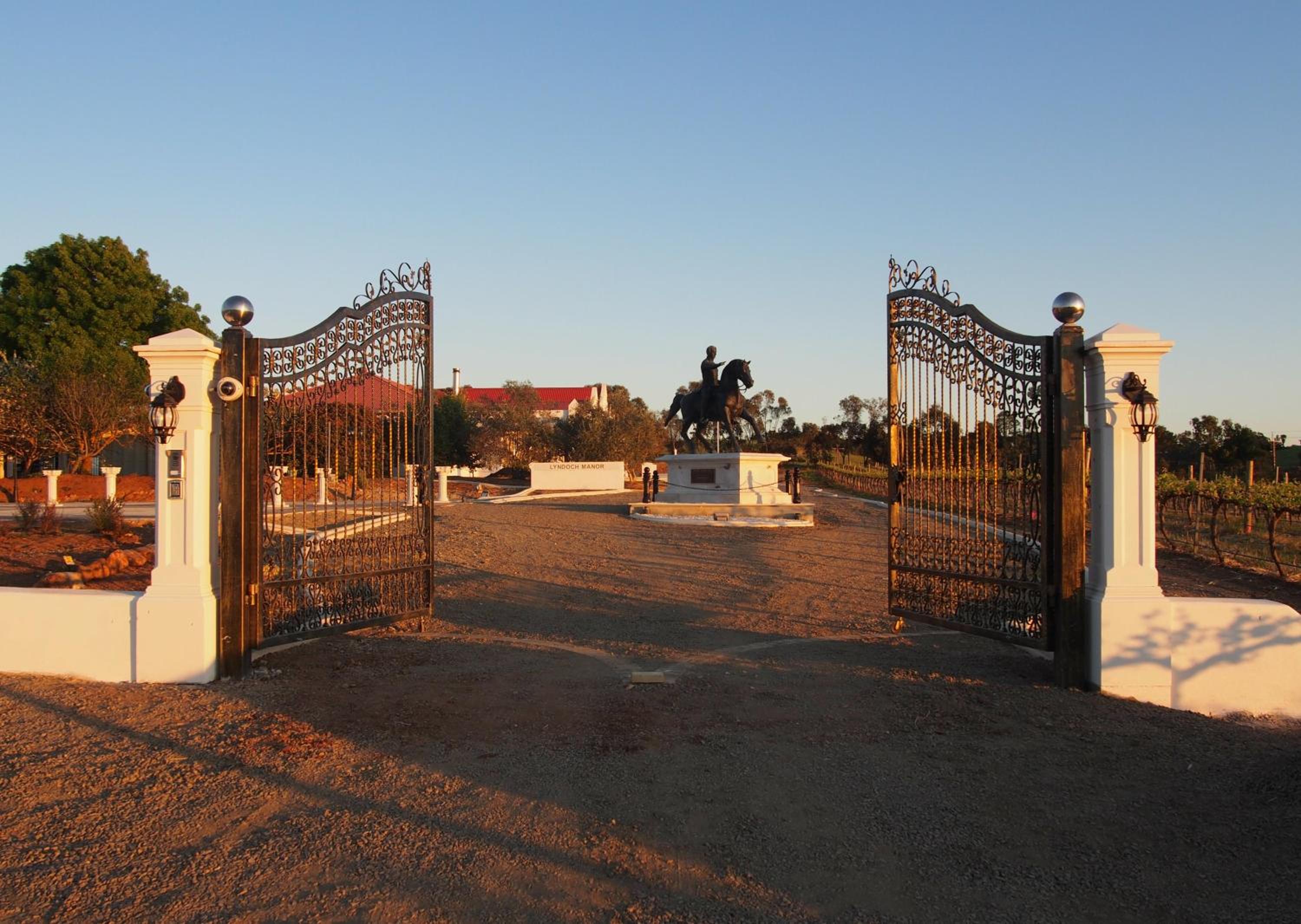1837 Barossa Luxury Vineyard Cottages