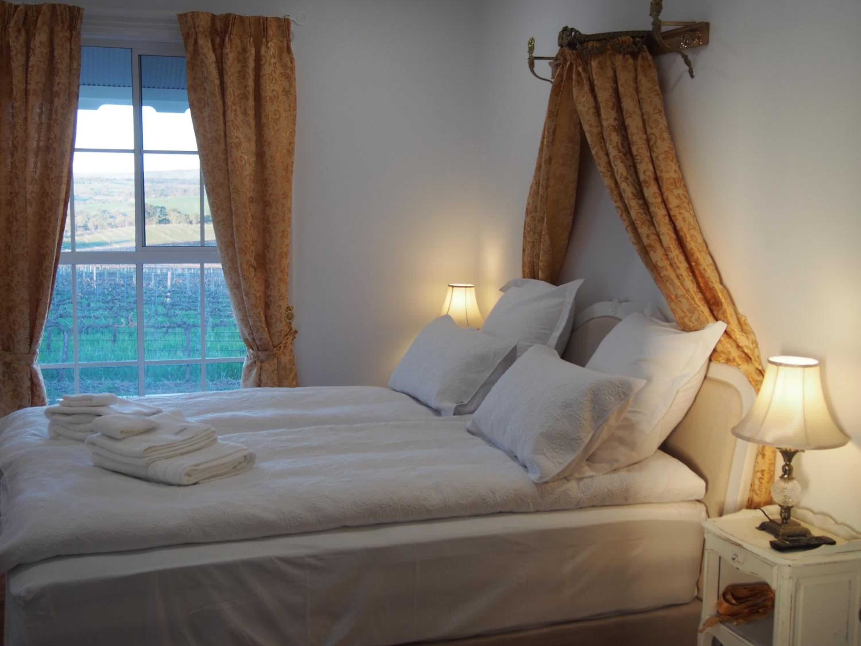 1837 Barossa Luxury Vineyard Cottages