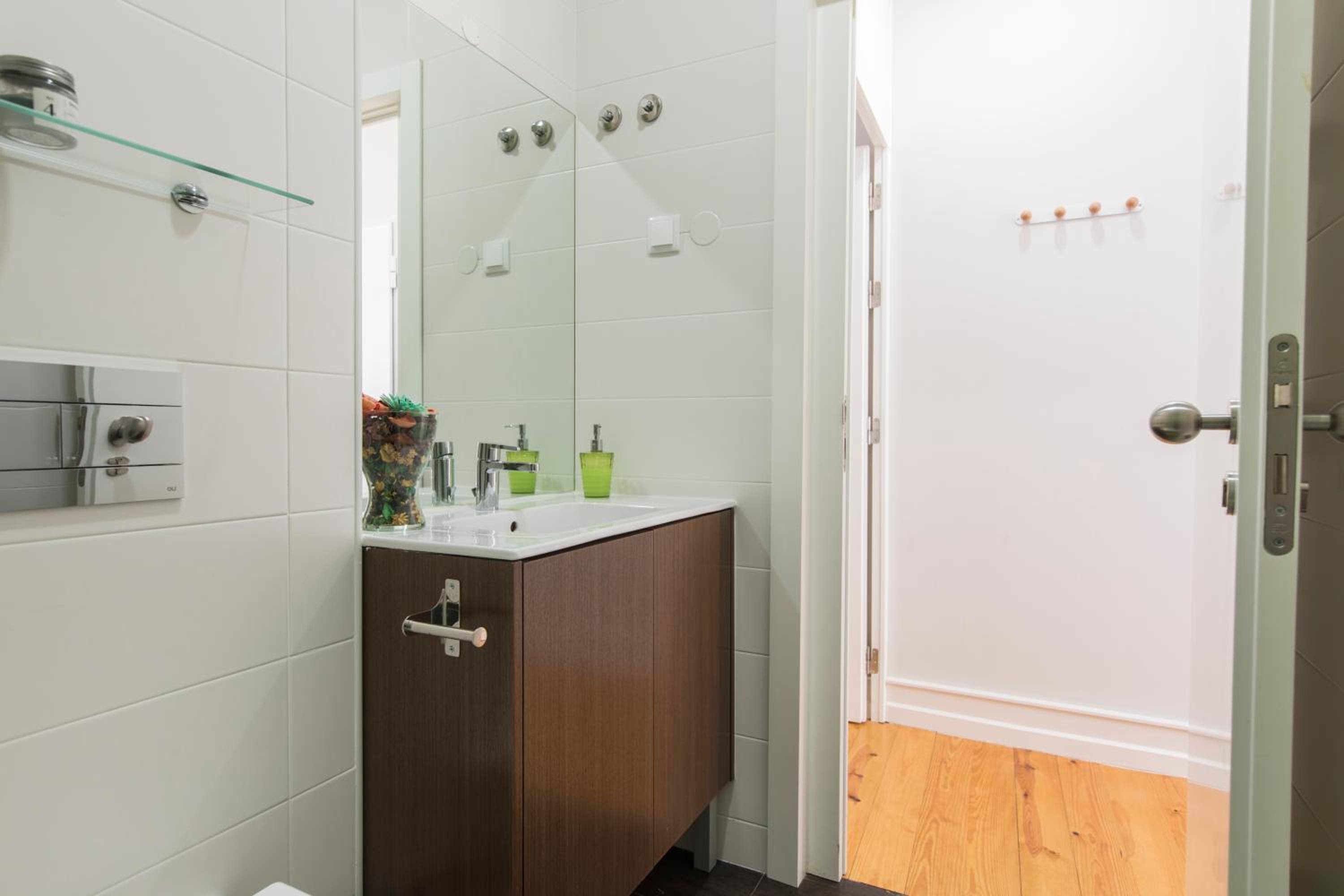 Cozy Flat in the Heart of Alfama