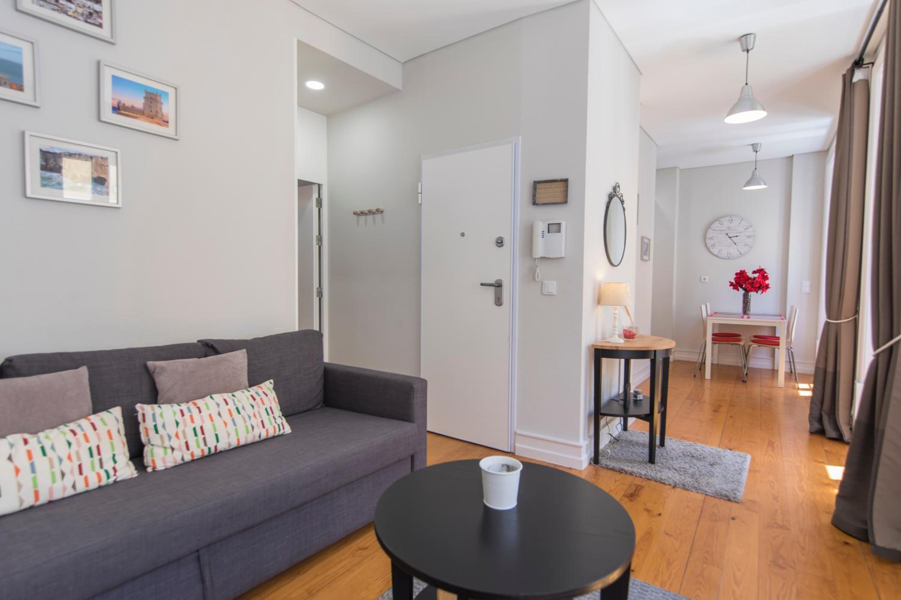 Cozy Flat in the Heart of Alfama