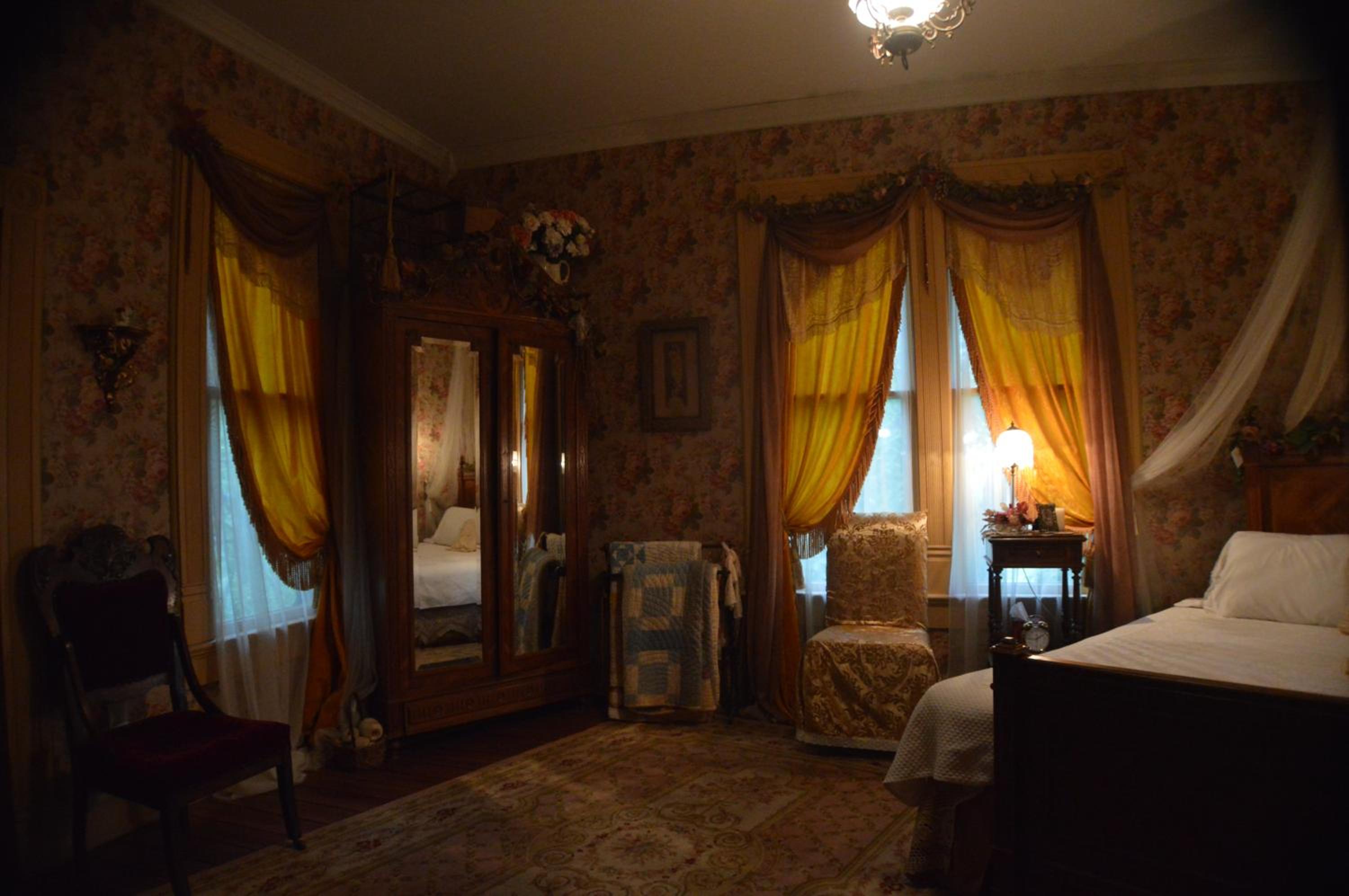 Carleton House Bed and Breakfast
