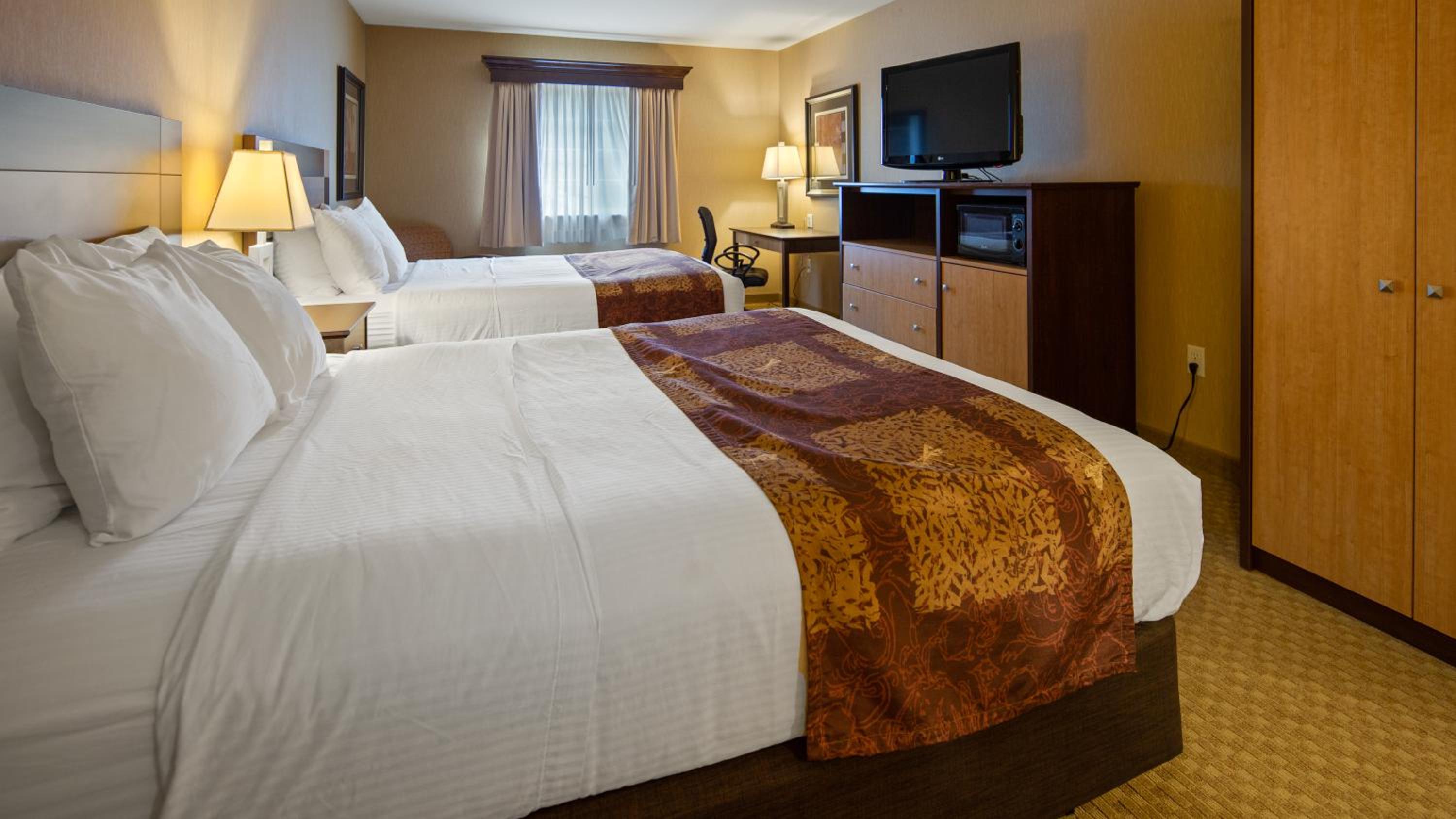 Crandon Inn & Suites