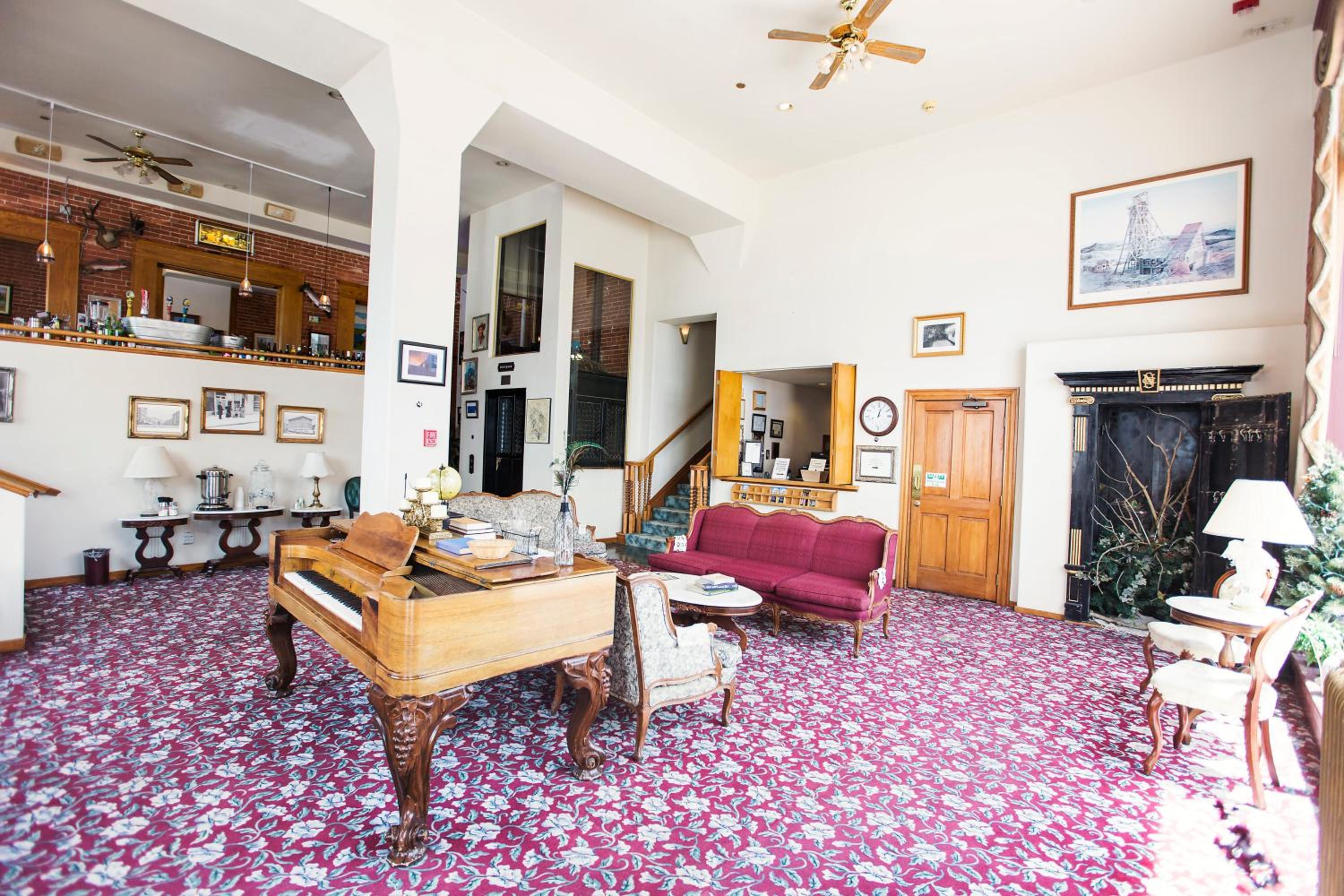 The Victor Hotel