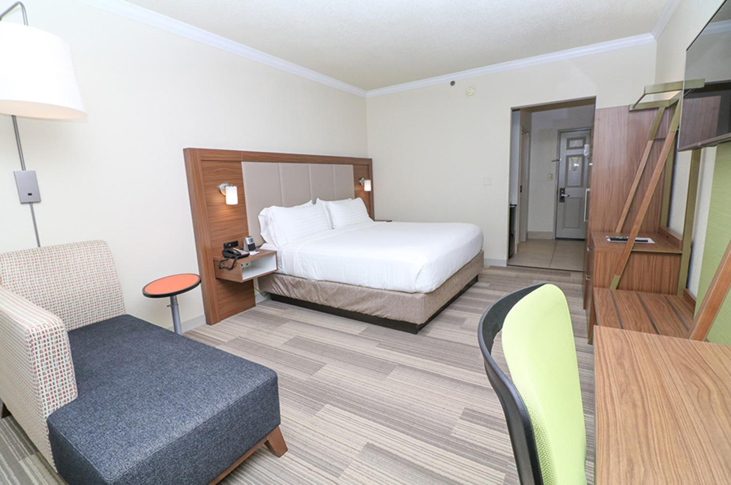 Greenville Vacations - Holiday Inn Express Hotel  Suites Greenville, an IHG Hotel - Property Image 2
