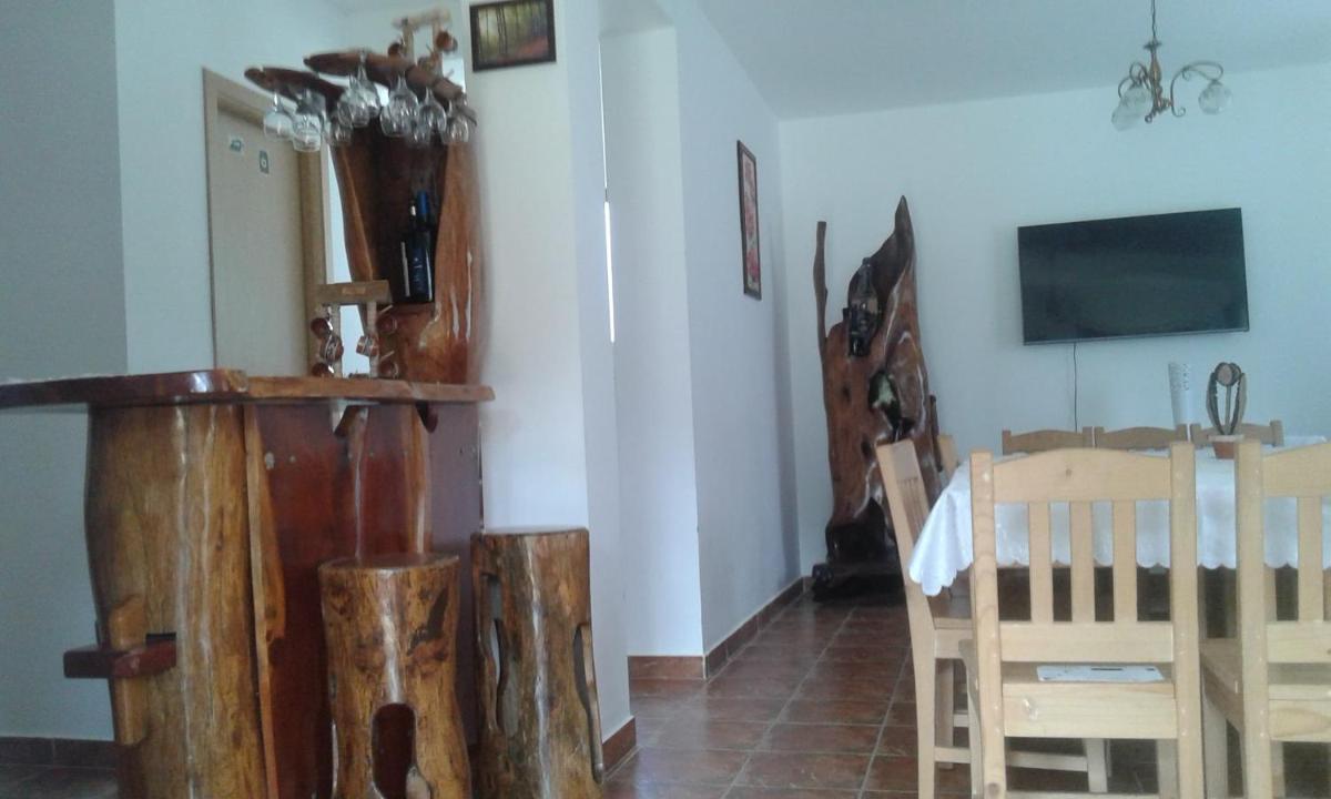 Photo 38