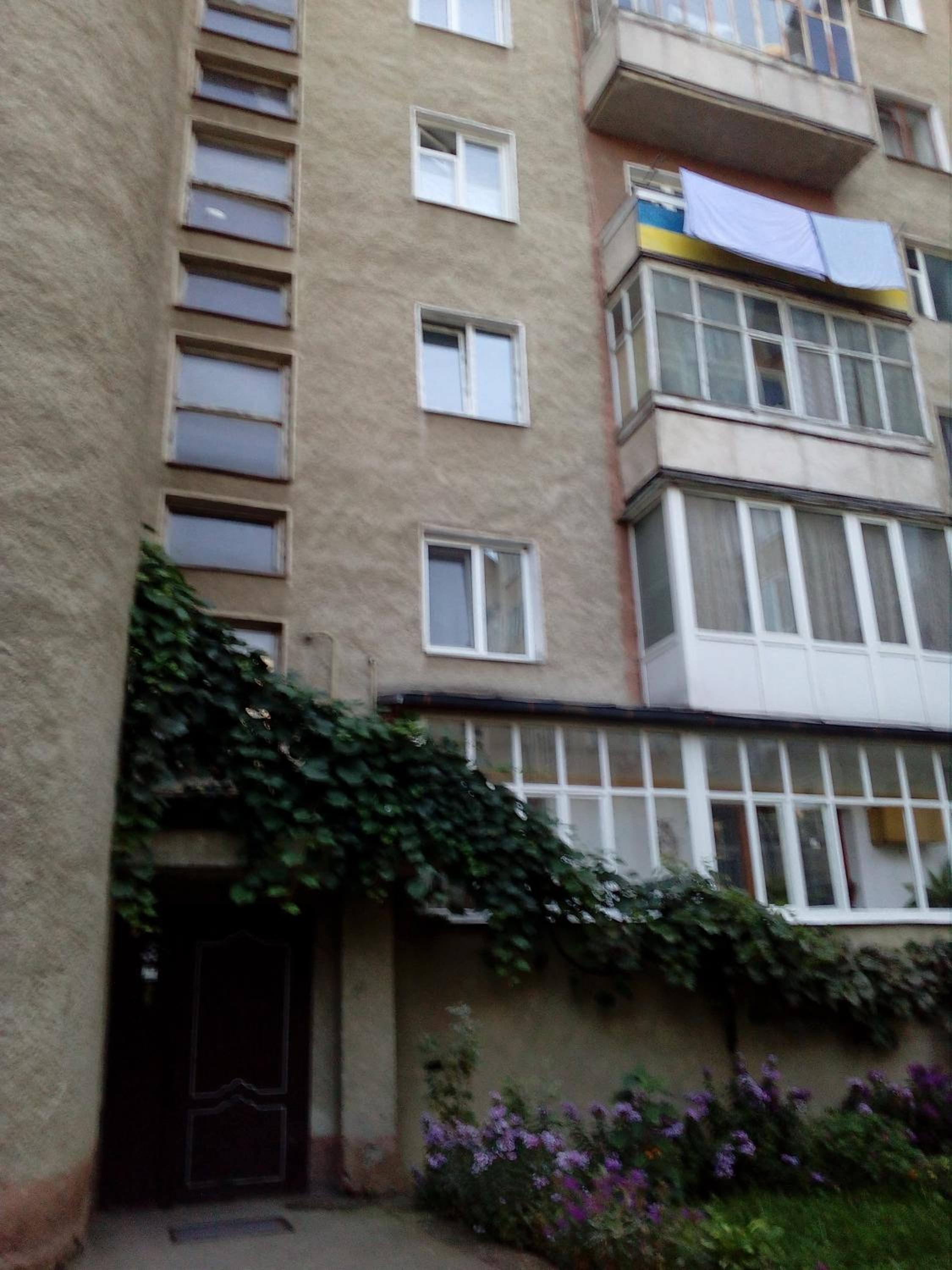 В центрі за драмтеатром. view 2
