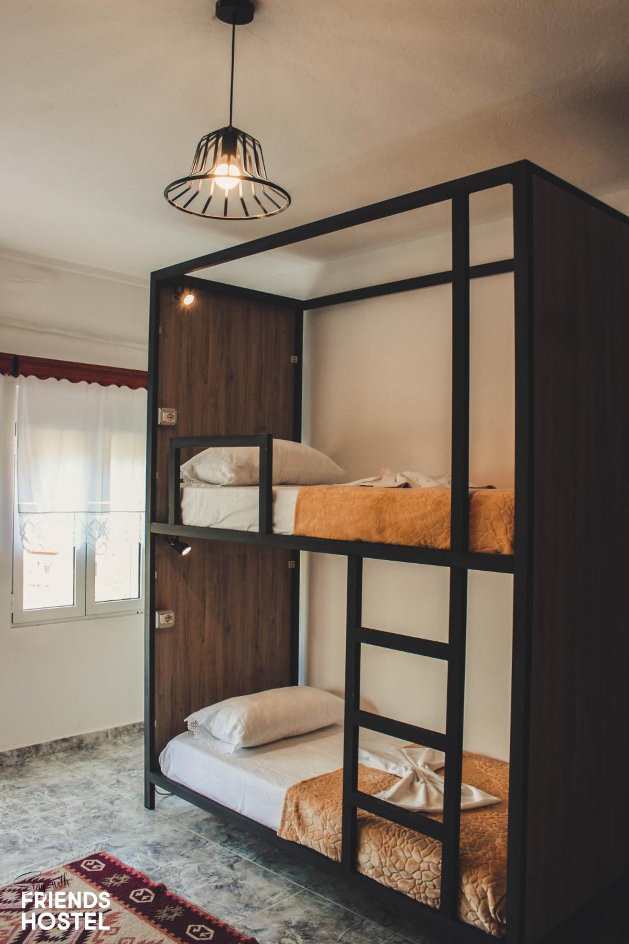 Friends' Guesthouse & Hostel