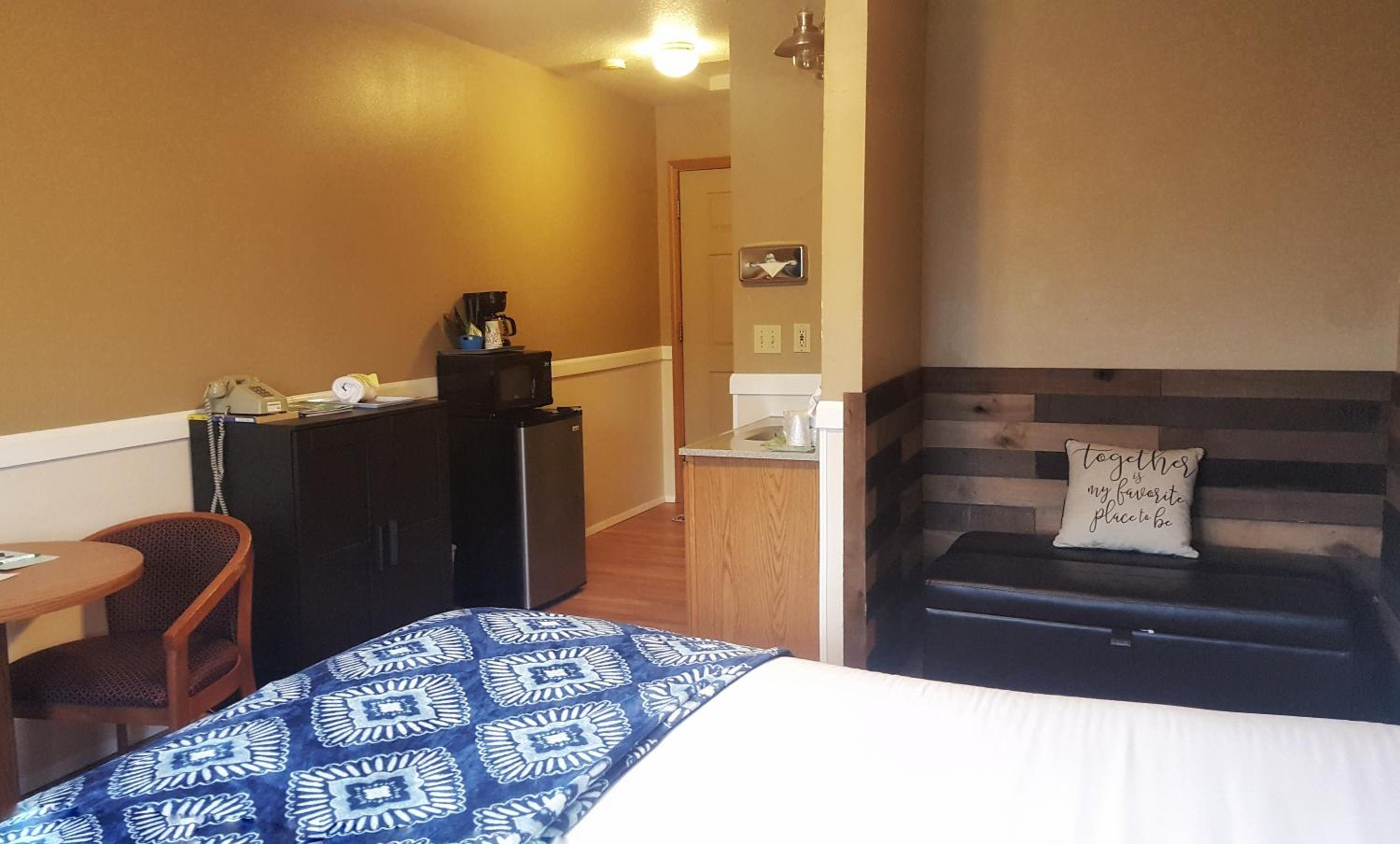 Hillcrest Inn