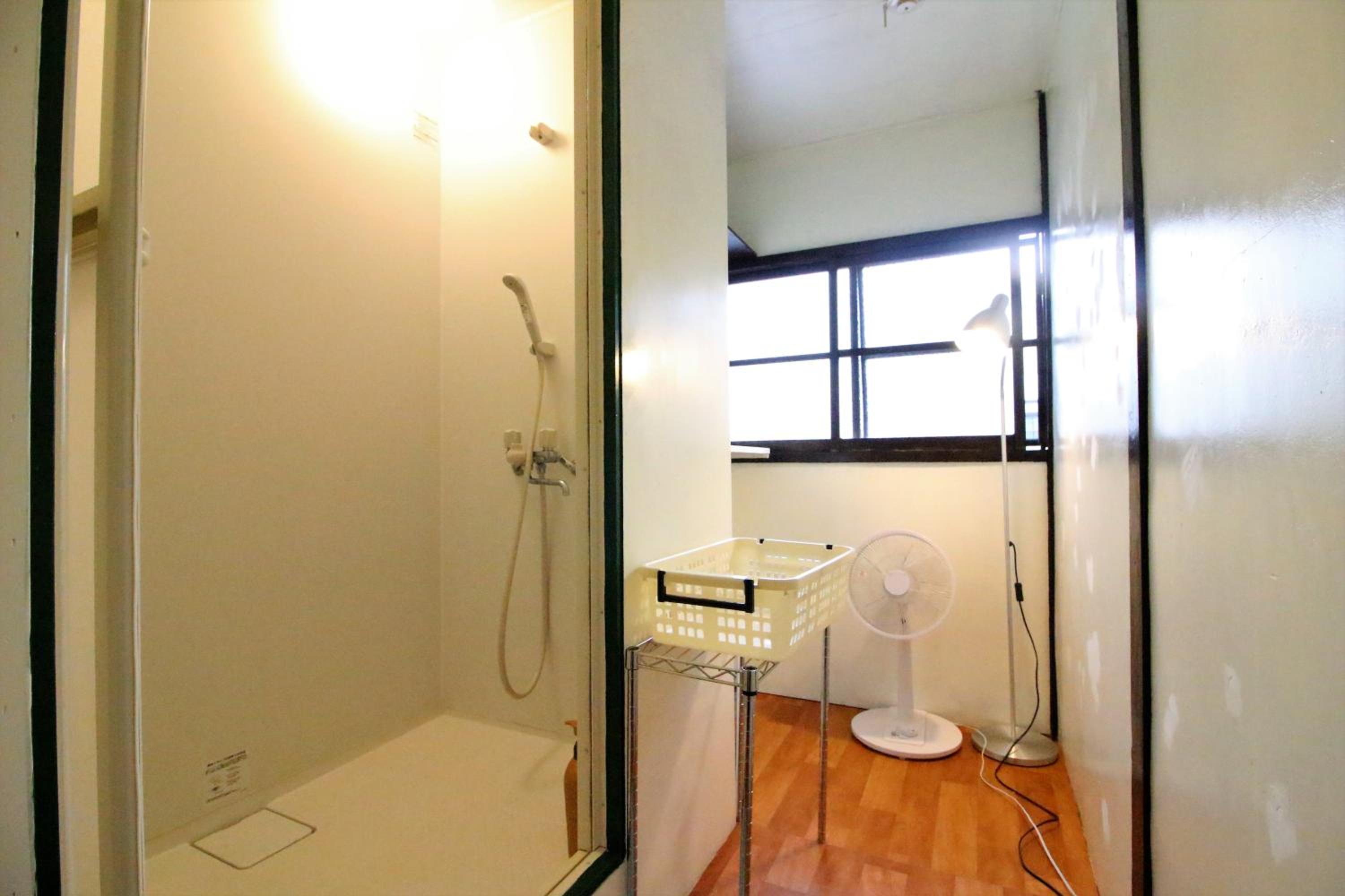 Yadokari House