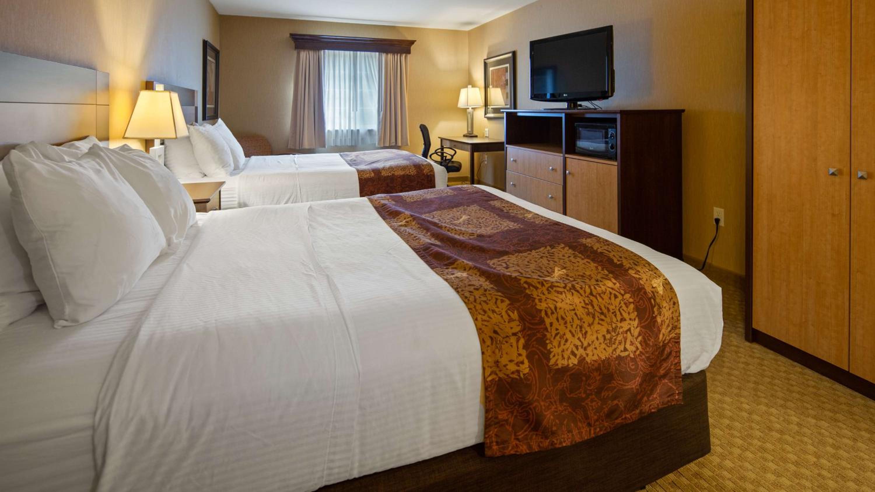 Crandon Inn & Suites