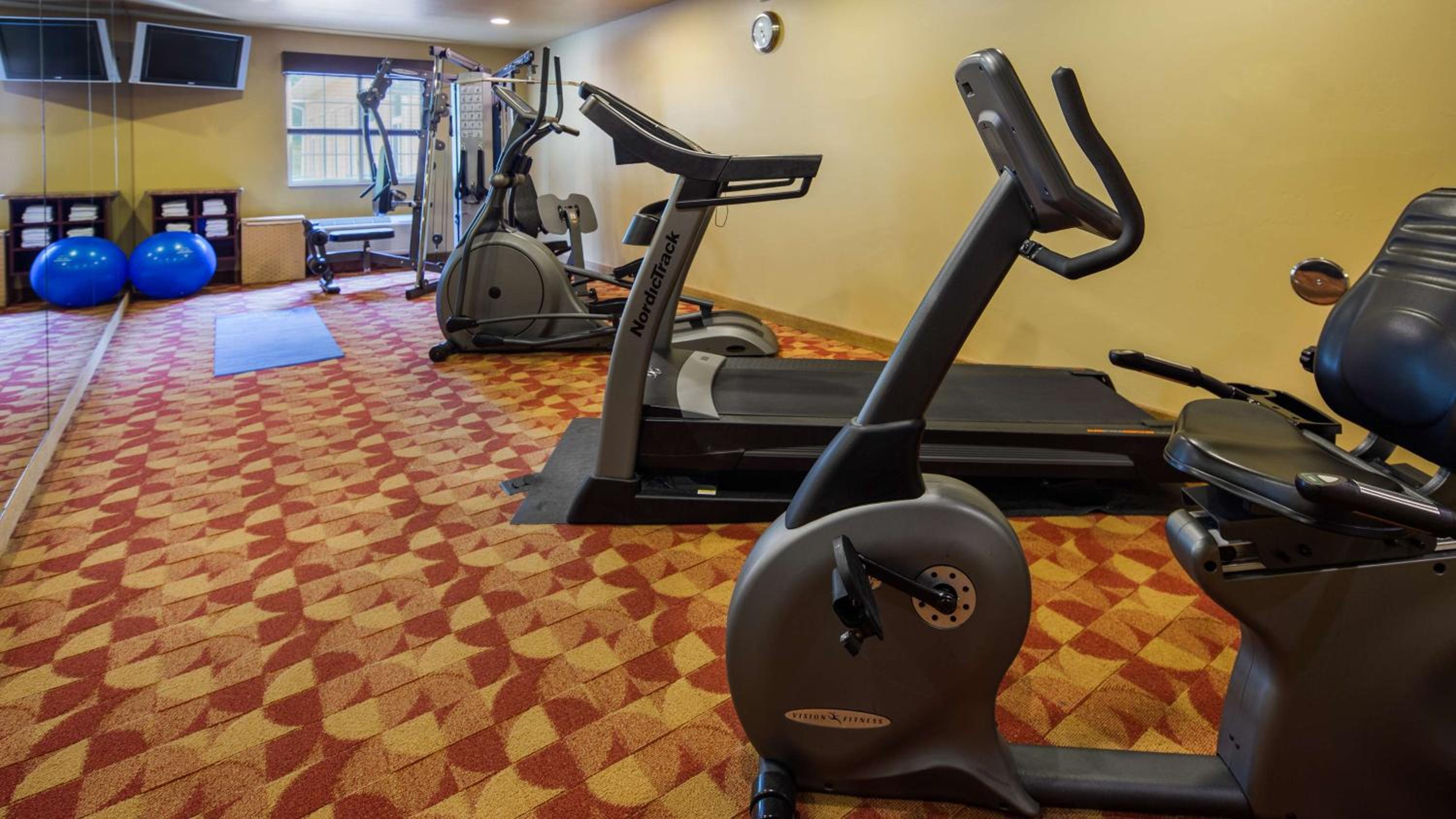 Crandon Inn & Suites