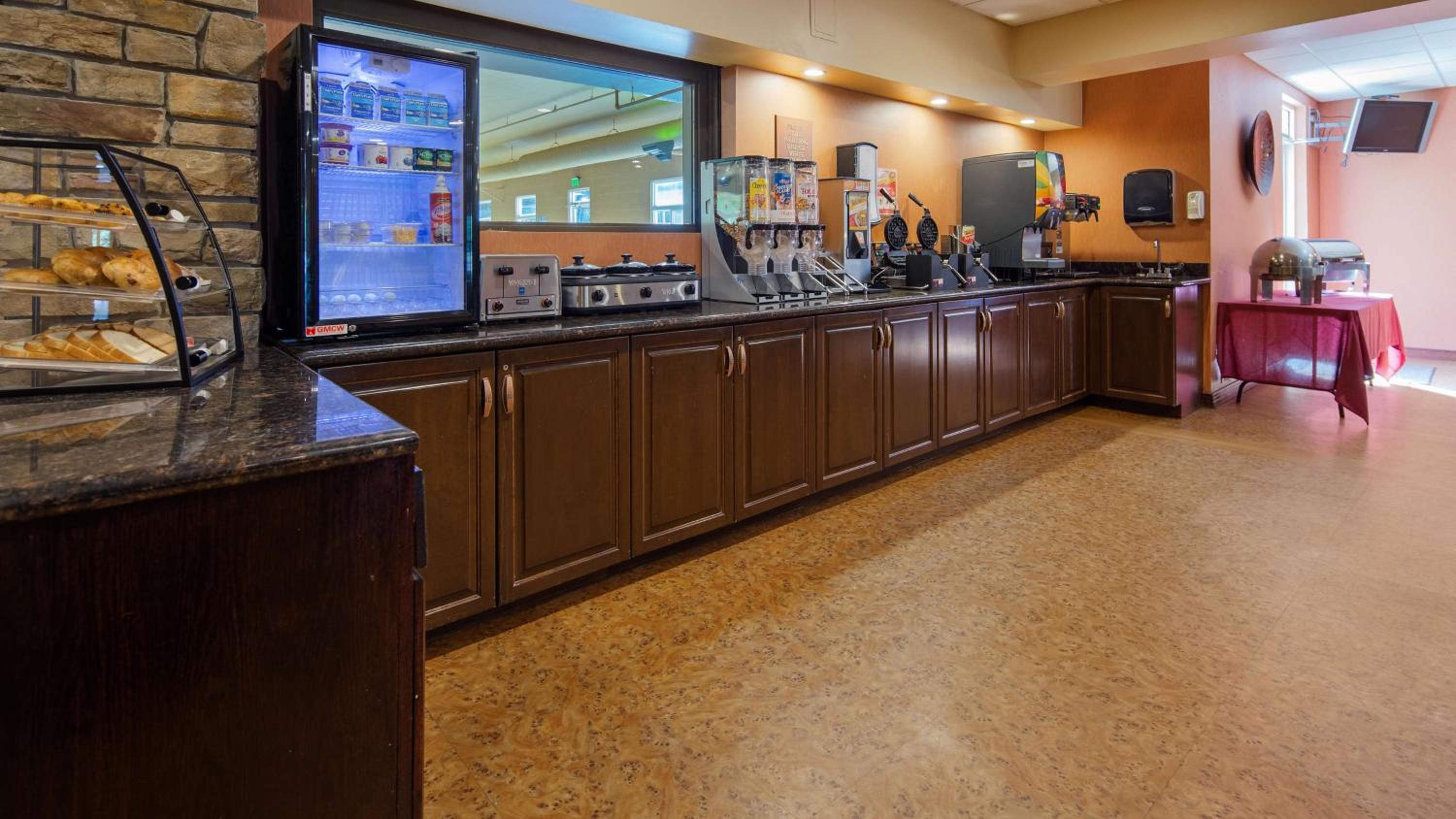 Crandon Inn & Suites