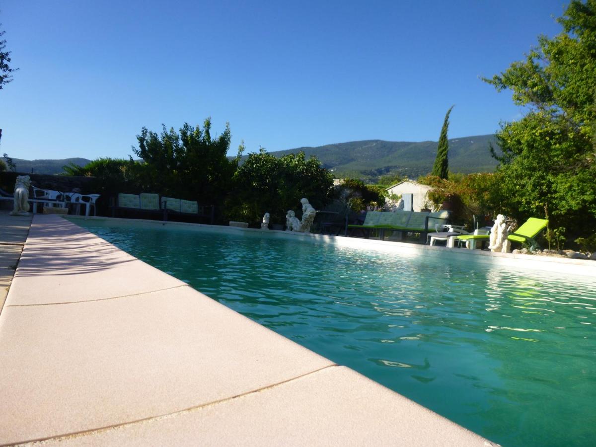 Les Gites du Mont Ventoux view 2