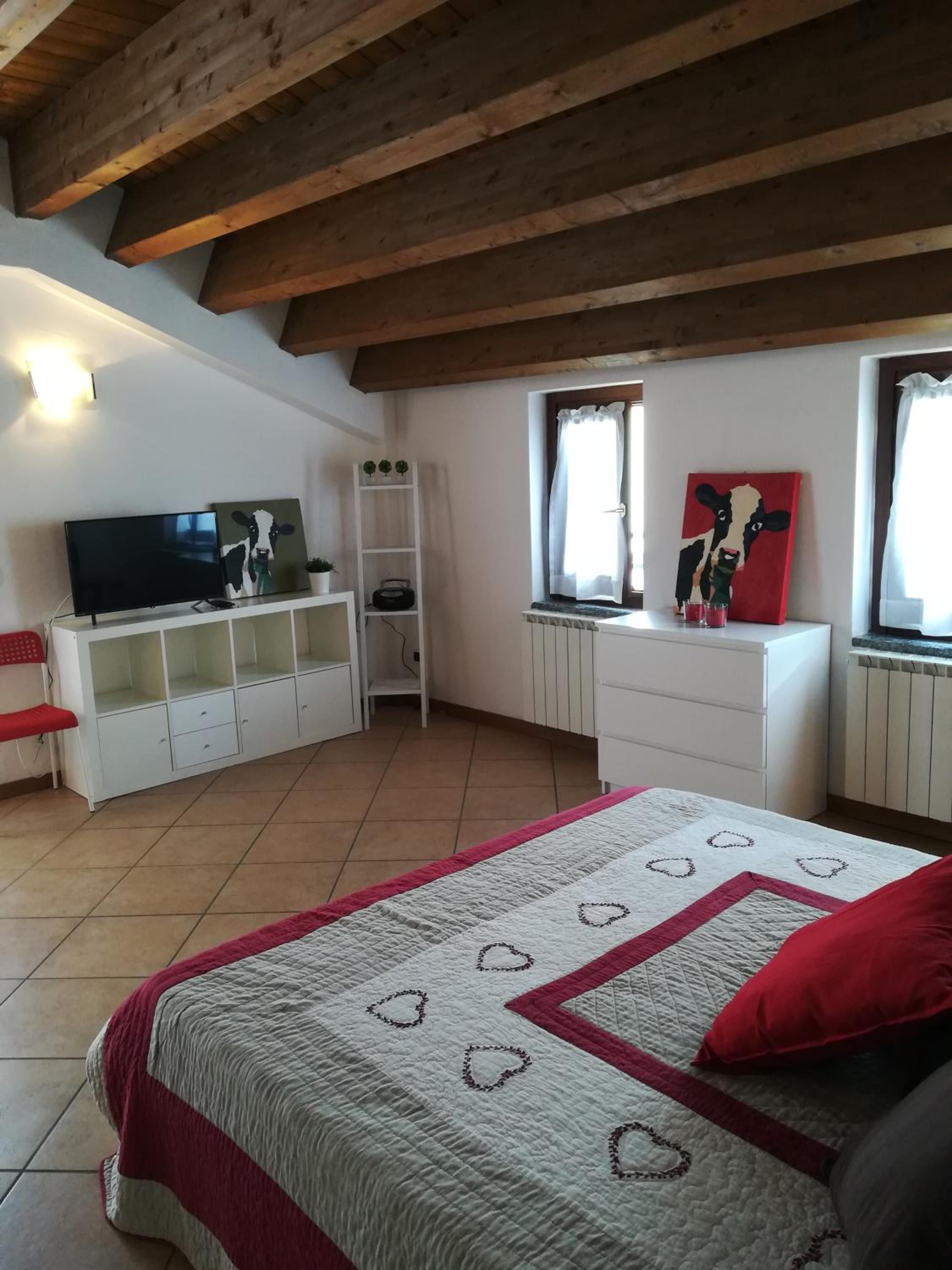 Rovelli Room view 3