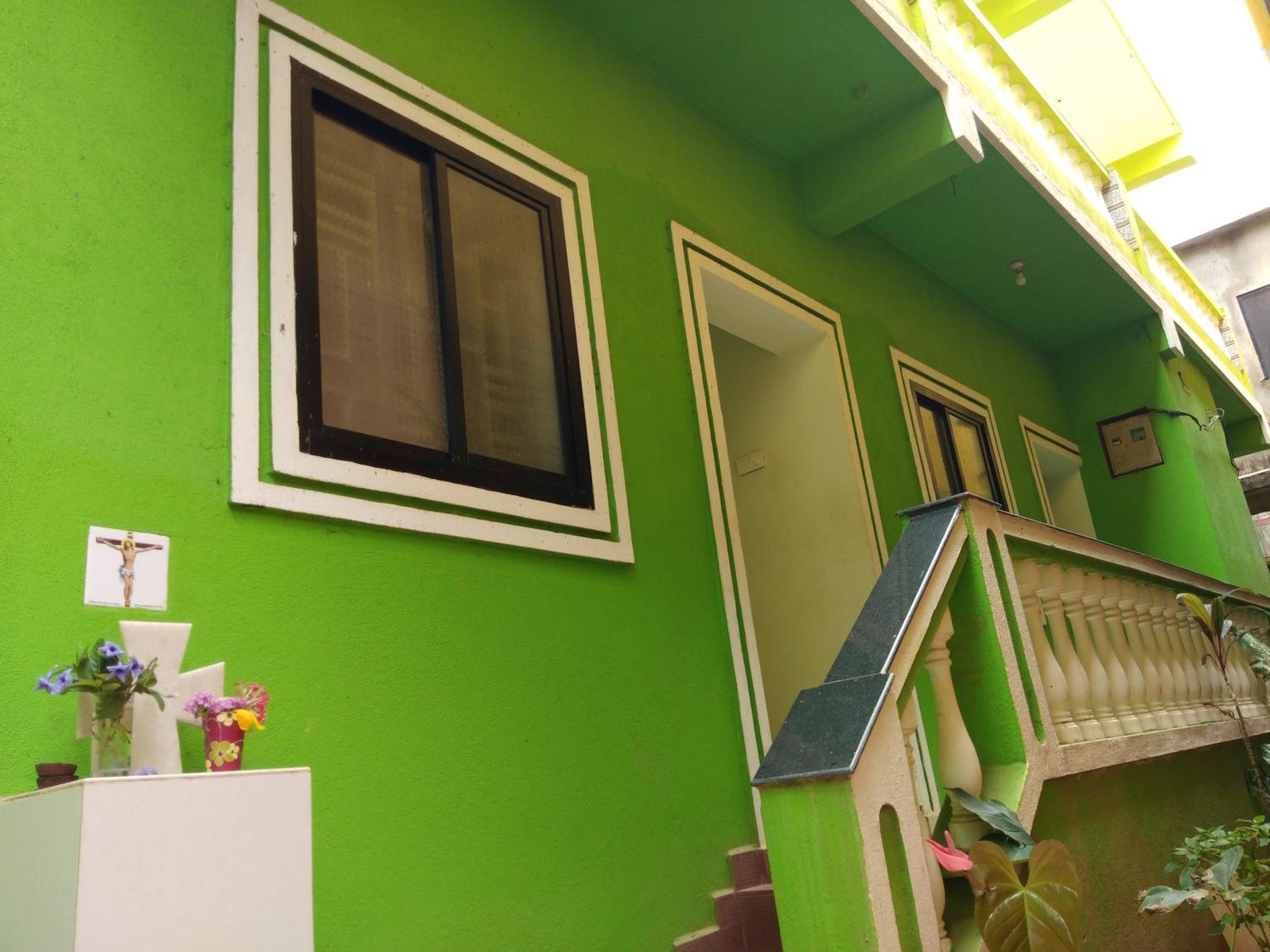 Luiza Guest House