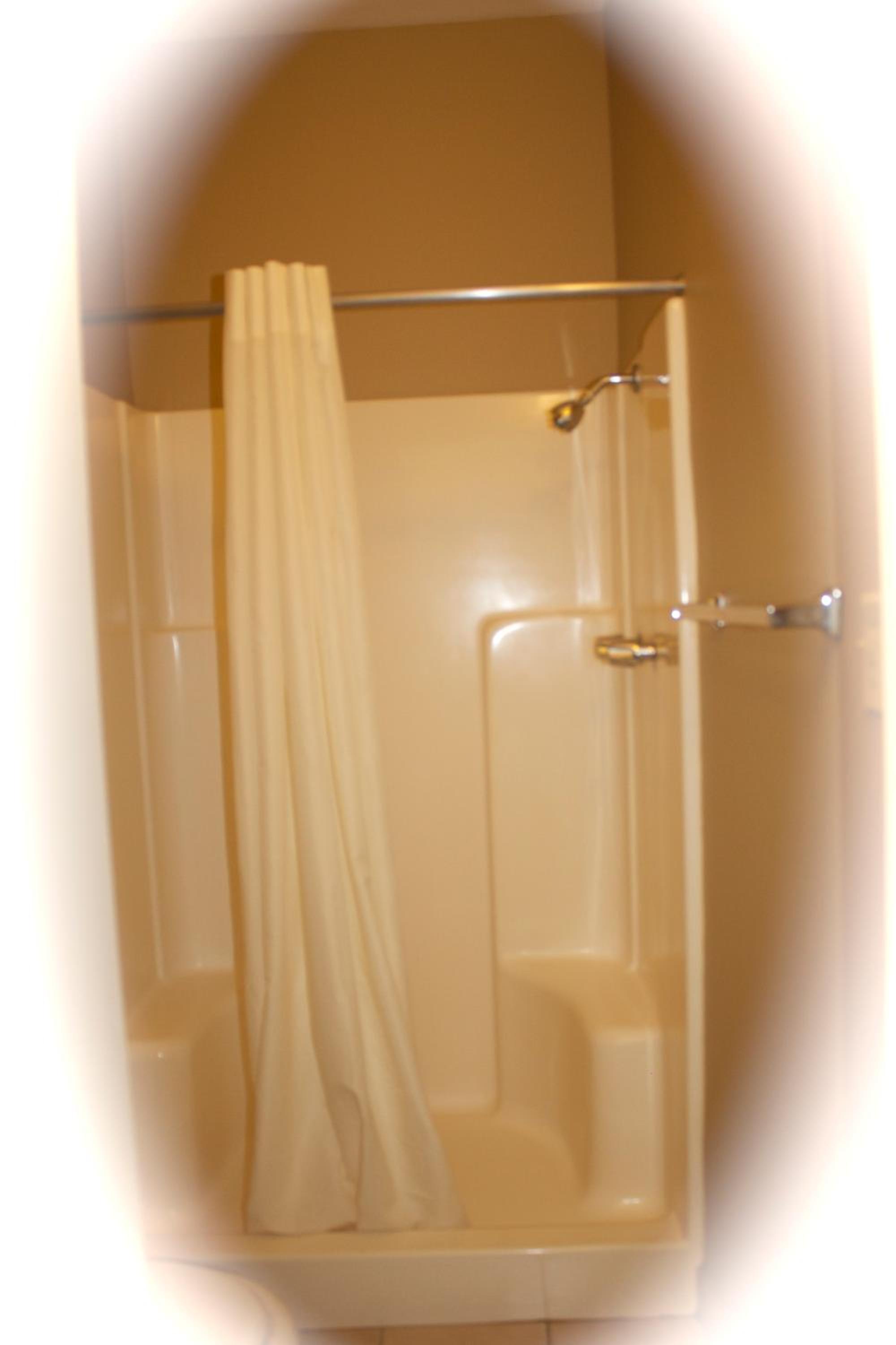 Holland Inn and Suites