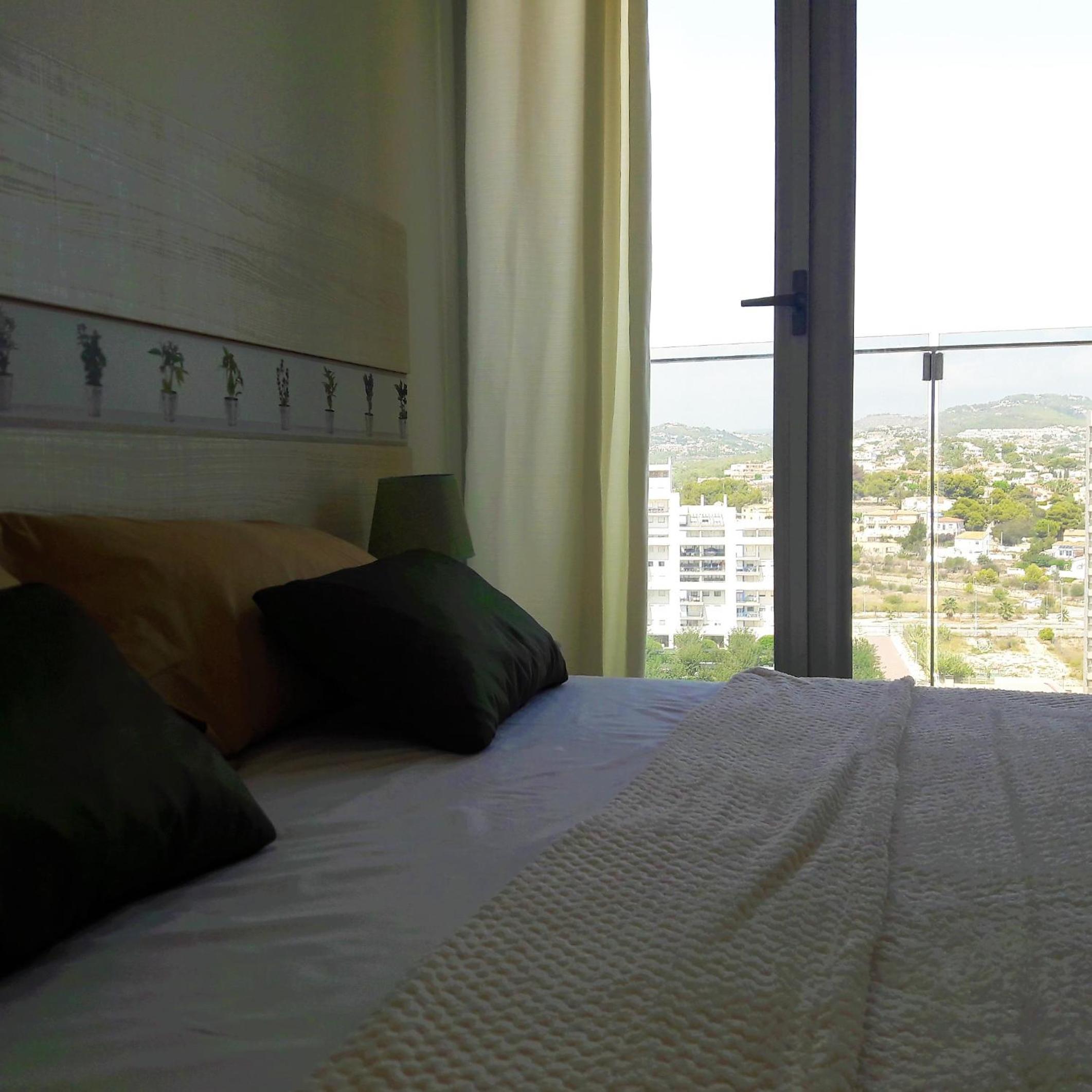 Mirador apart