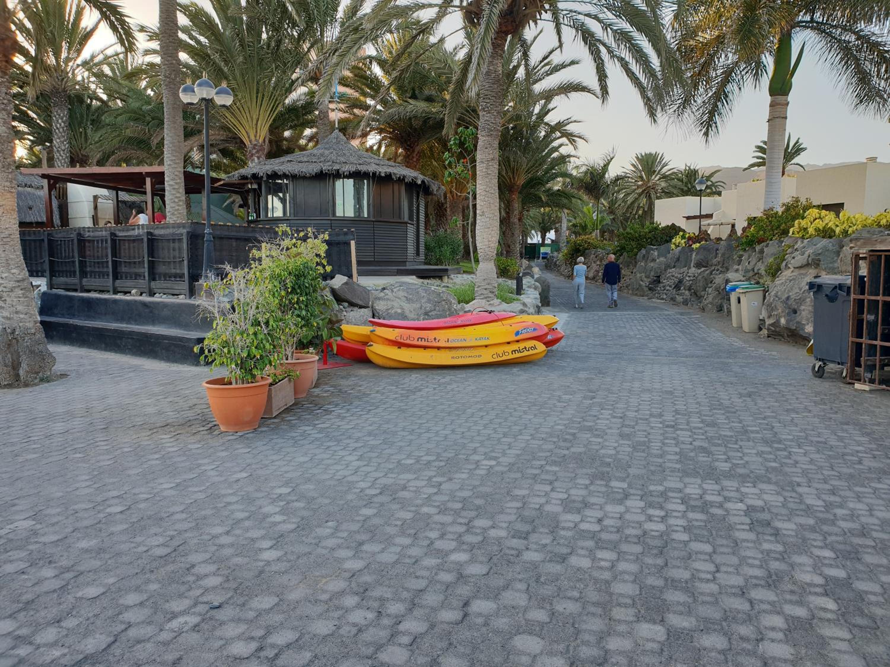 Apartamentos Playa Feliz