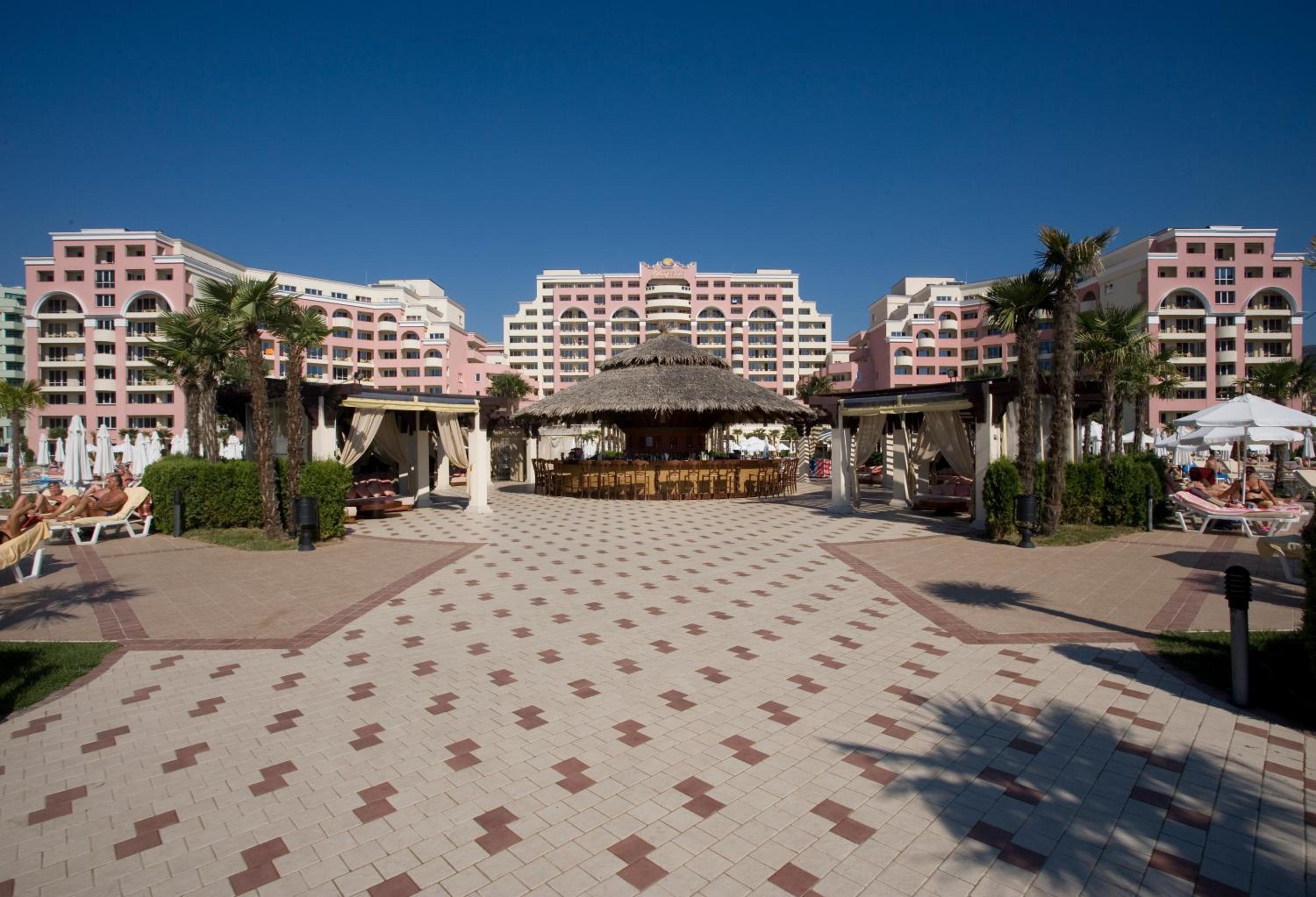 DIT Majestic Beach Resort