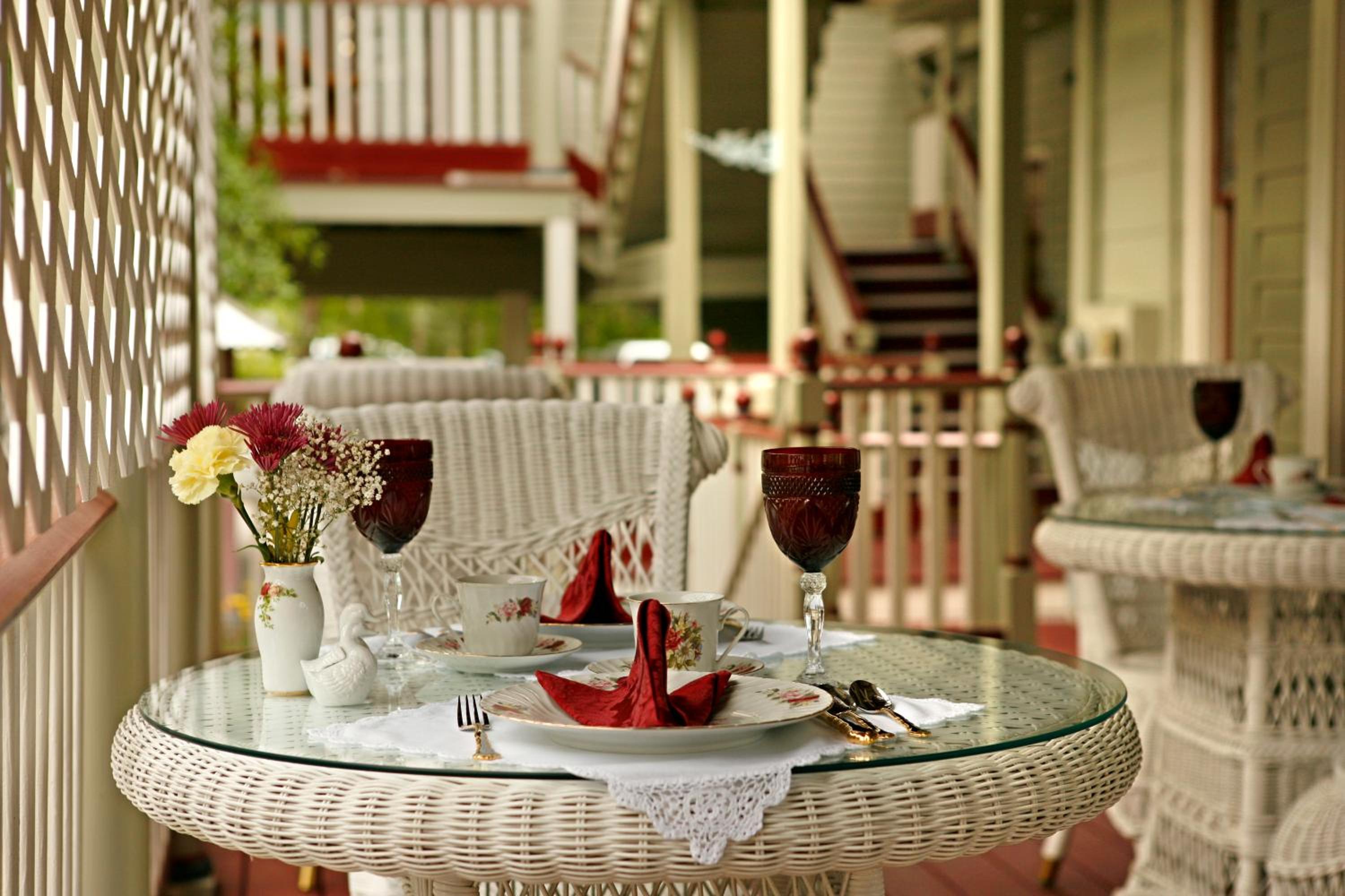 Cedar House Inn