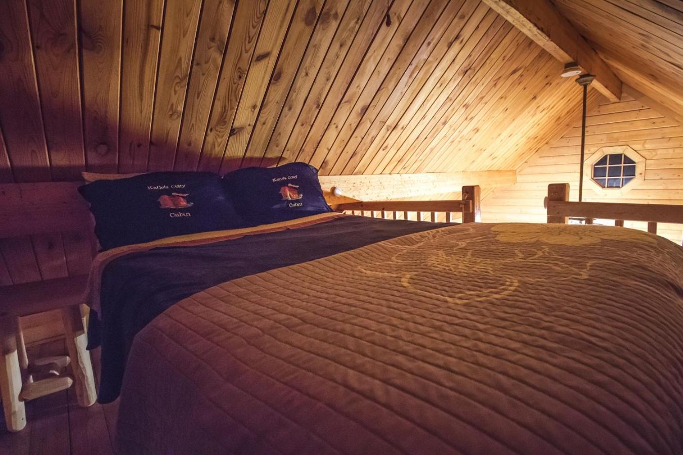 Katie's Cozy Cabins