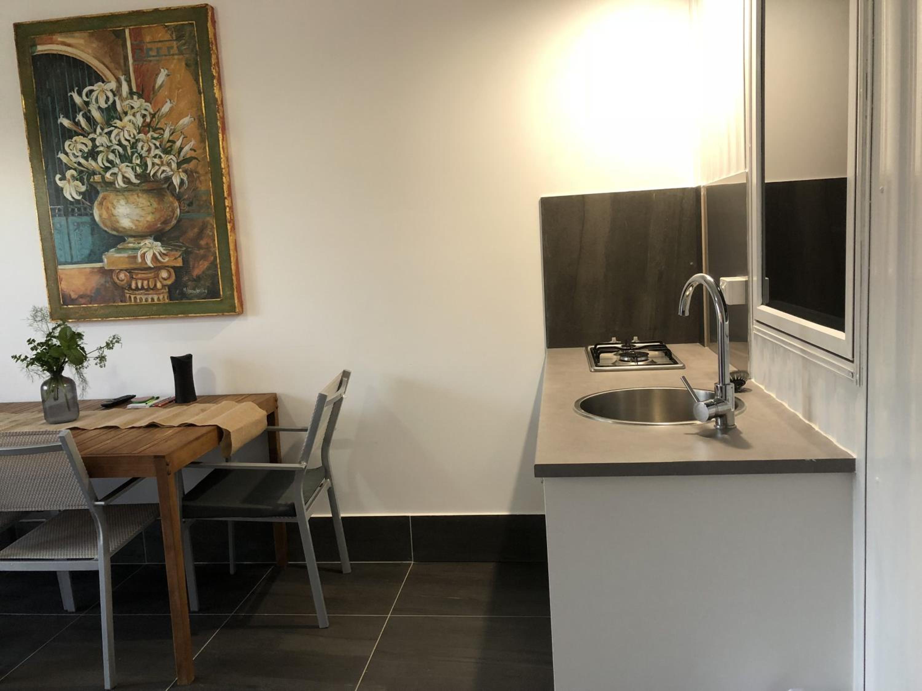 Coonawarra Ensuite Unit B