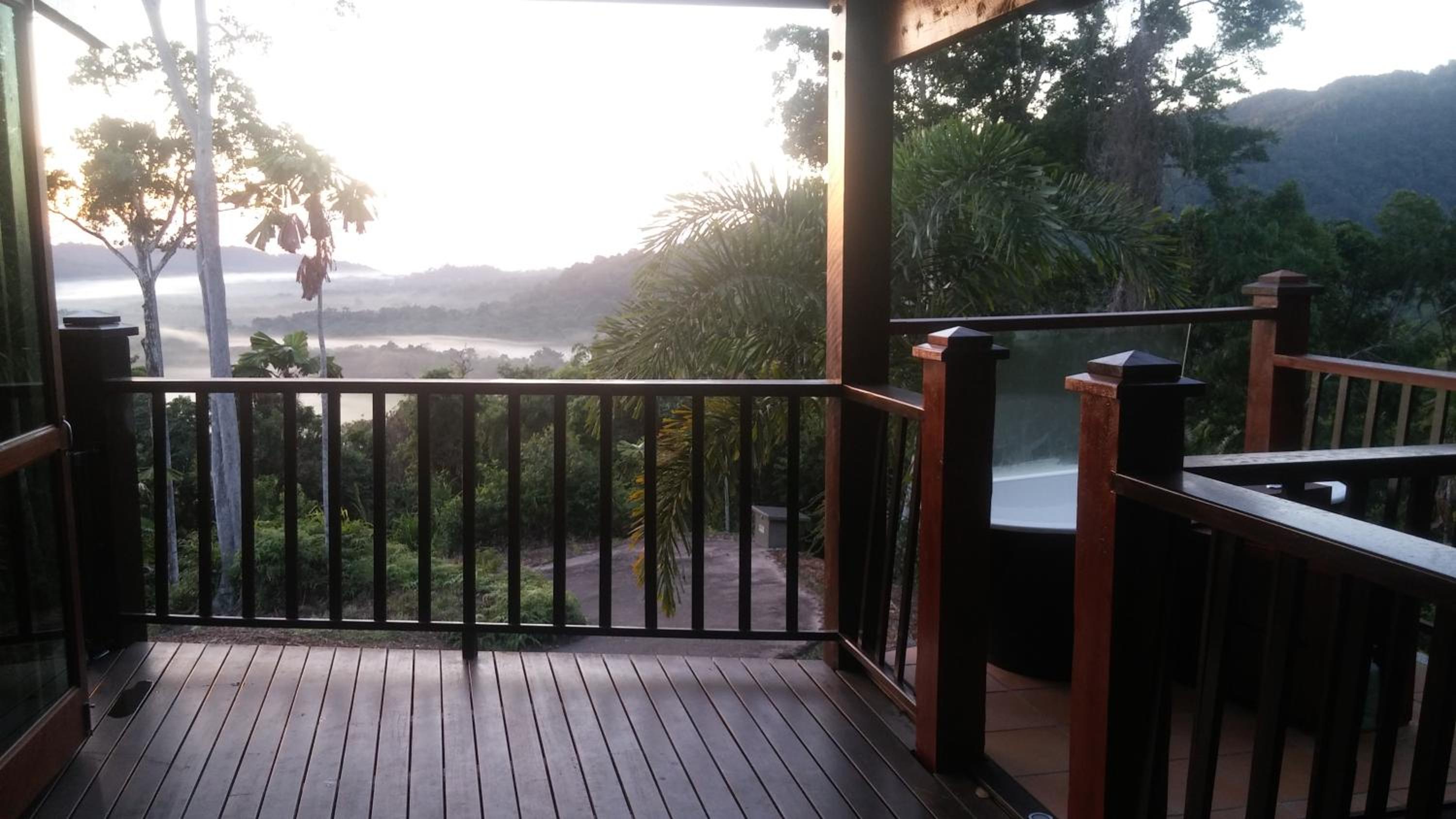 Daintree Holiday Homes - Yurara