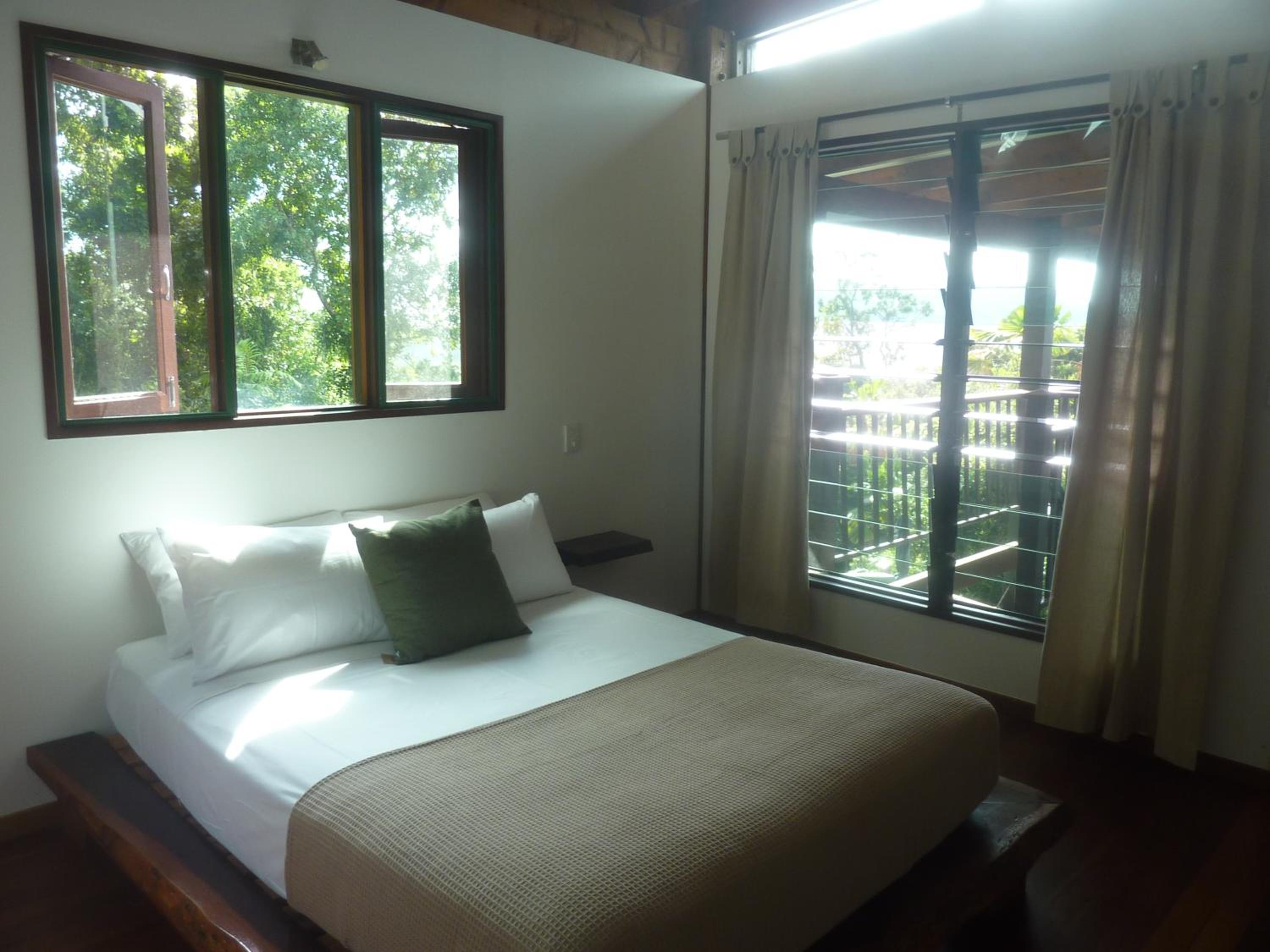 Daintree Holiday Homes - Yurara