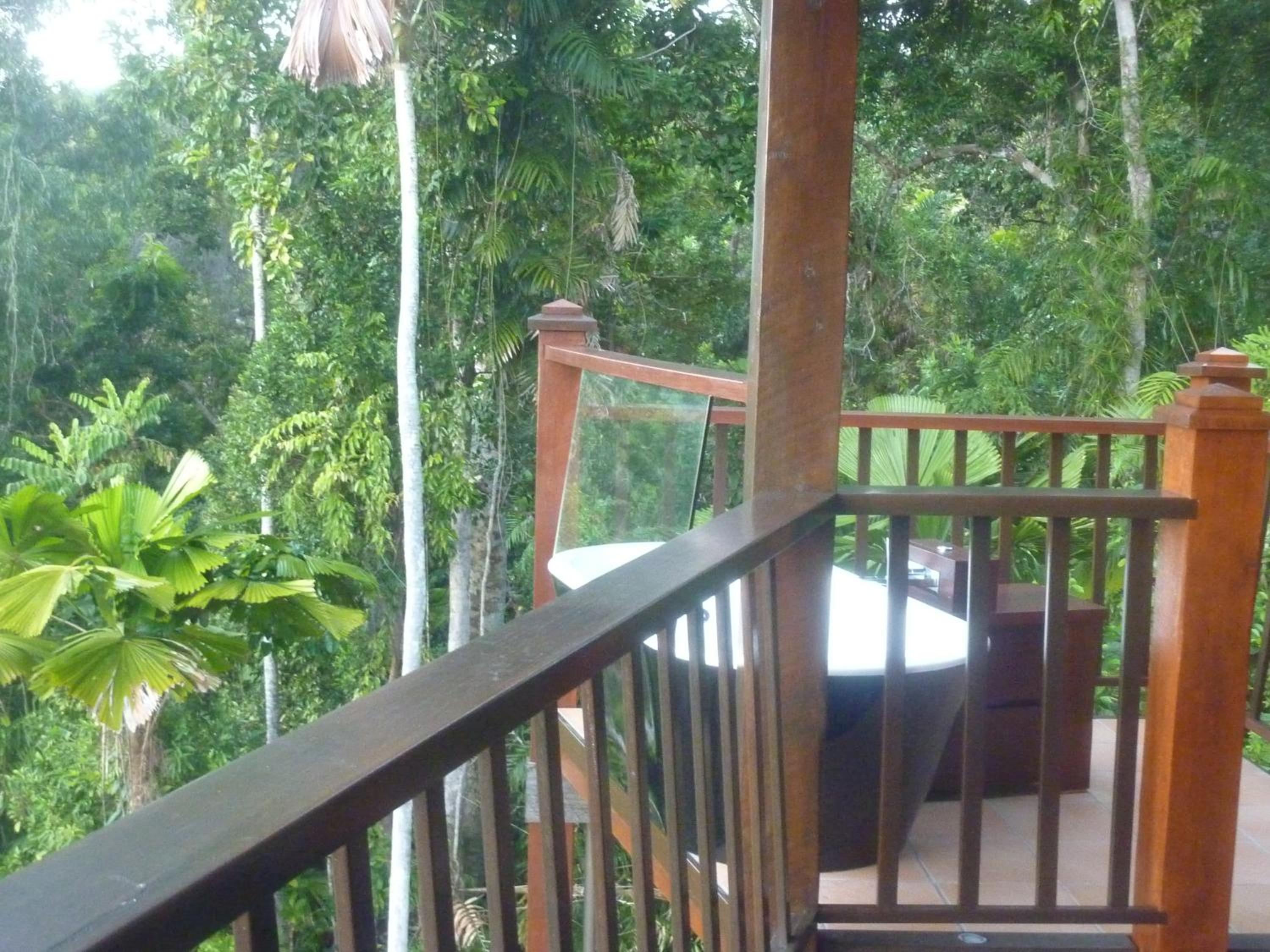 Daintree Holiday Homes - Yurara