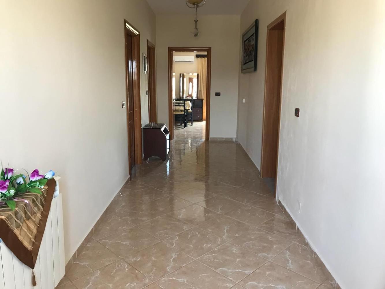Vila Zeqo Muka 1