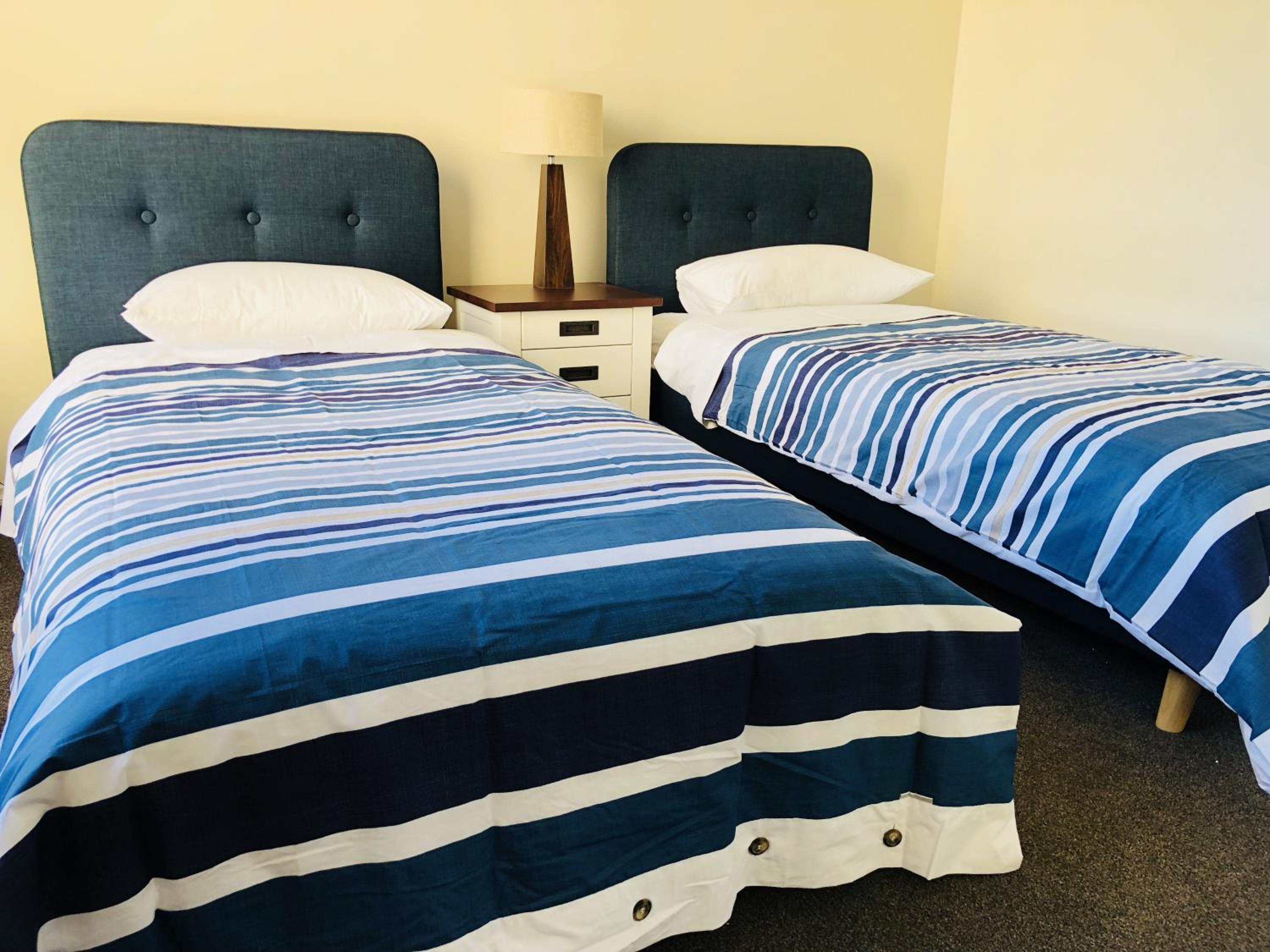 Apollo Bay Seal Apartments