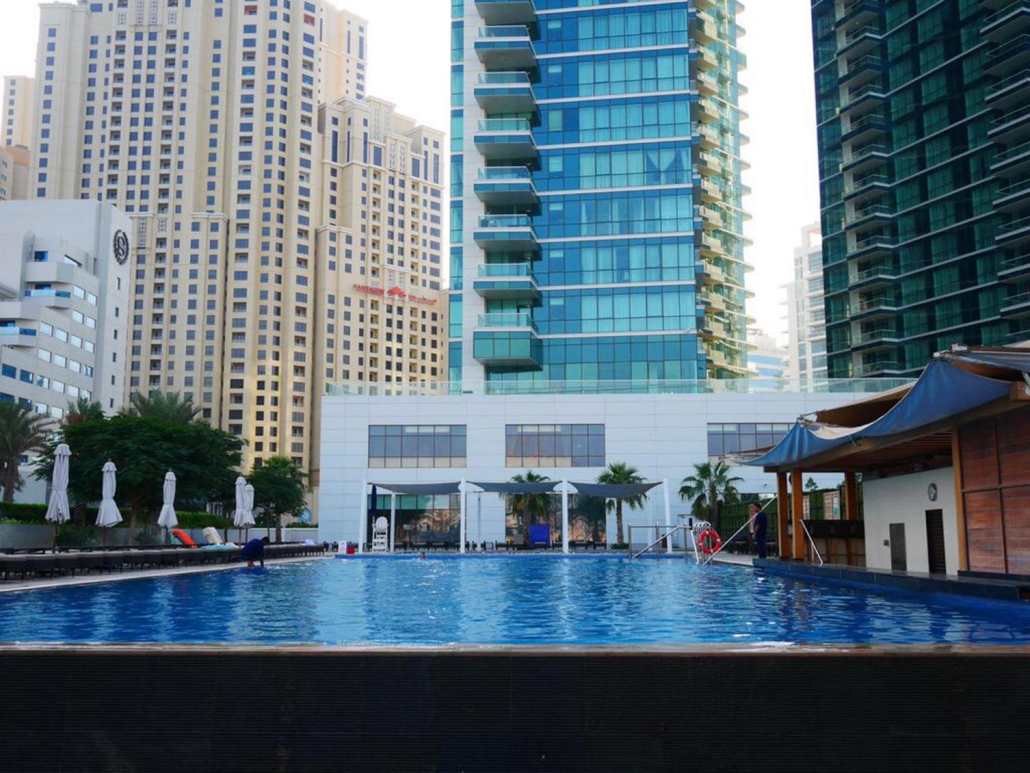Stunning 5* 4BR-Oceanfront-Apartment