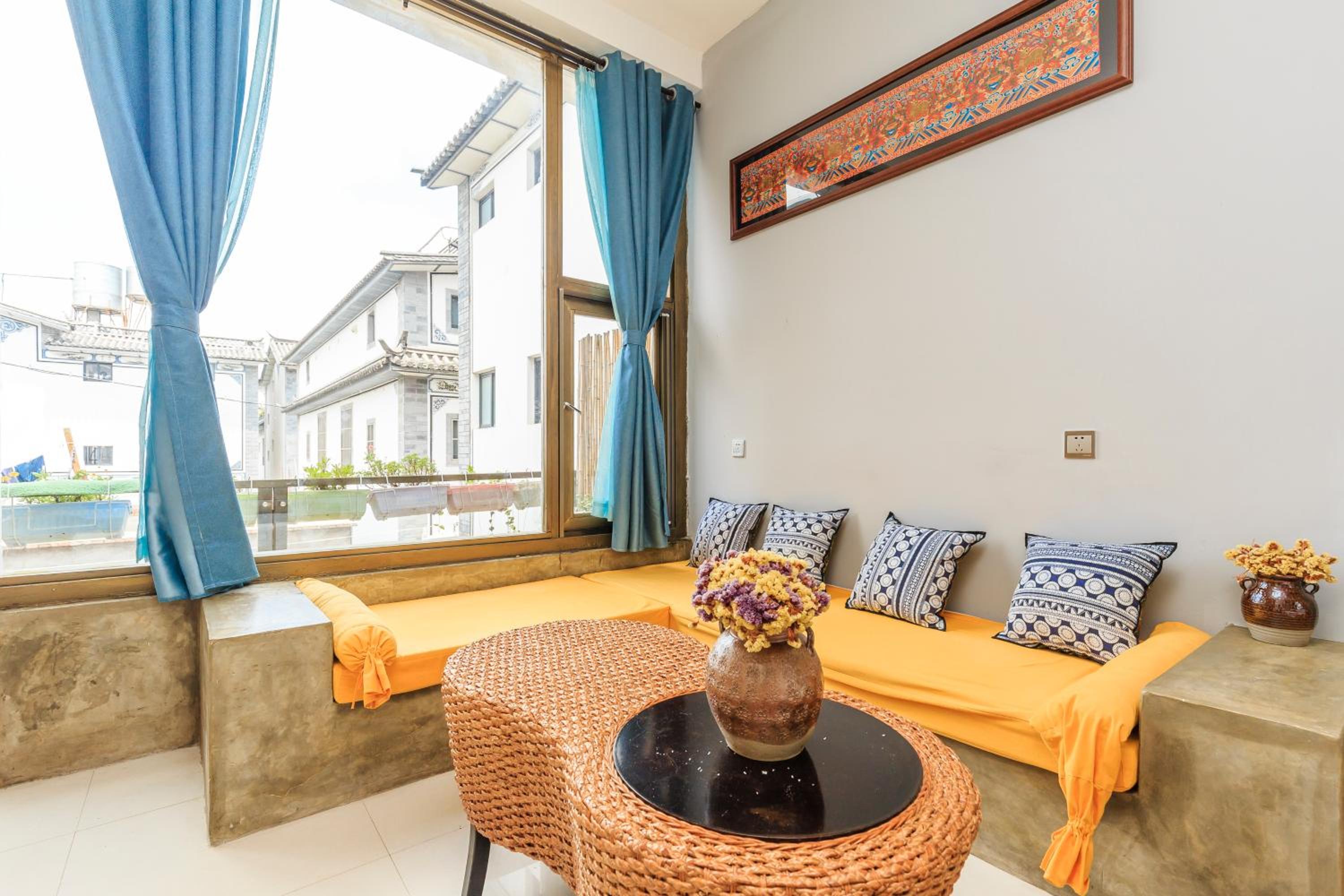 Dali Buxianshan Guesthouse-in Dali ancient city, free coffee, english speaking employee
