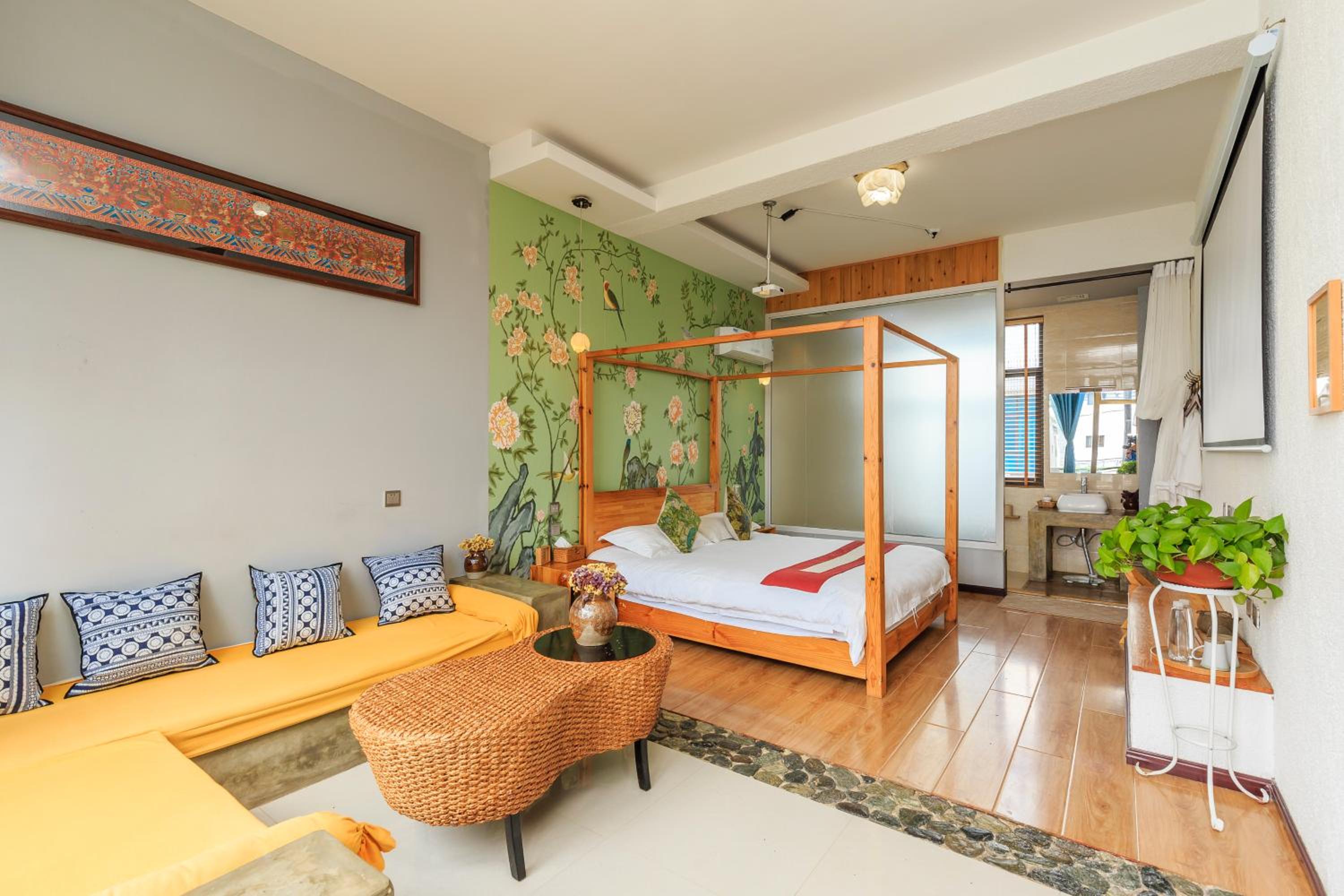 Dali Buxianshan Guesthouse-in Dali ancient city, free coffee, english speaking employee