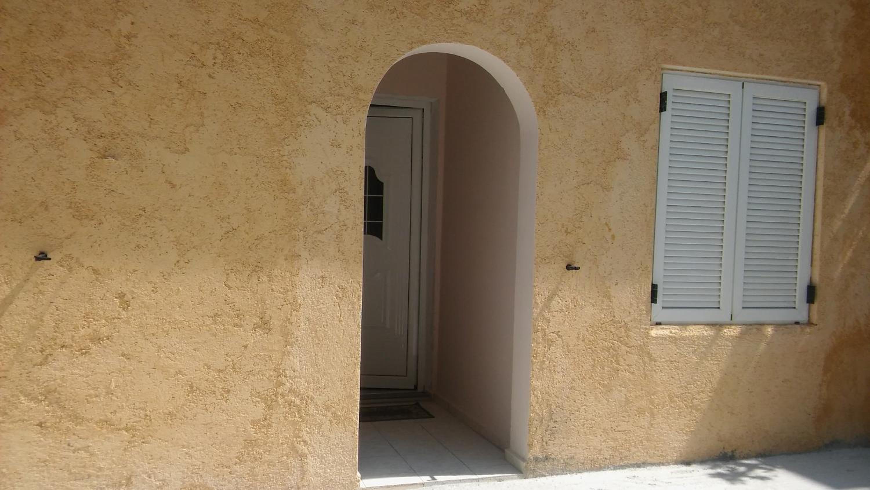 Sitzanaki Home
