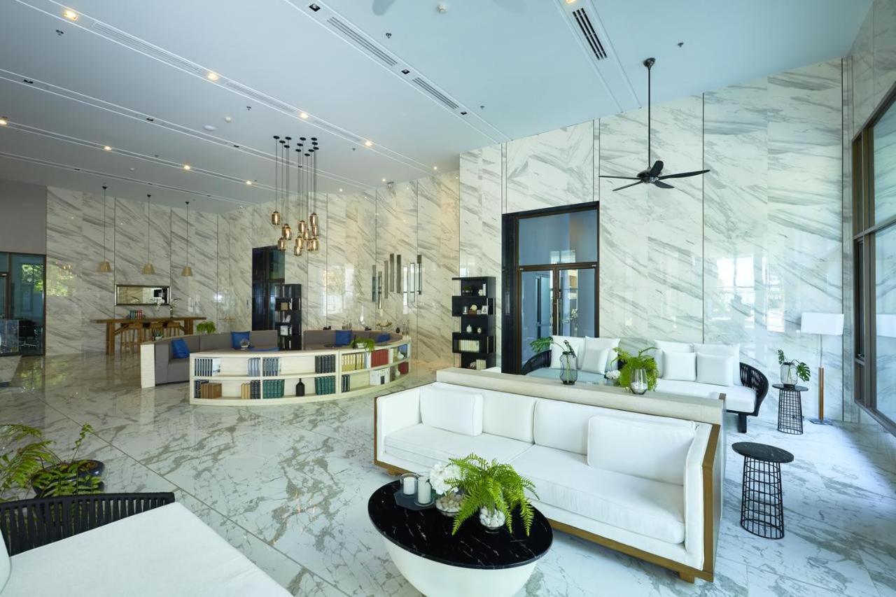 Kuno - 2Br, Beachfront Jomtien view 5