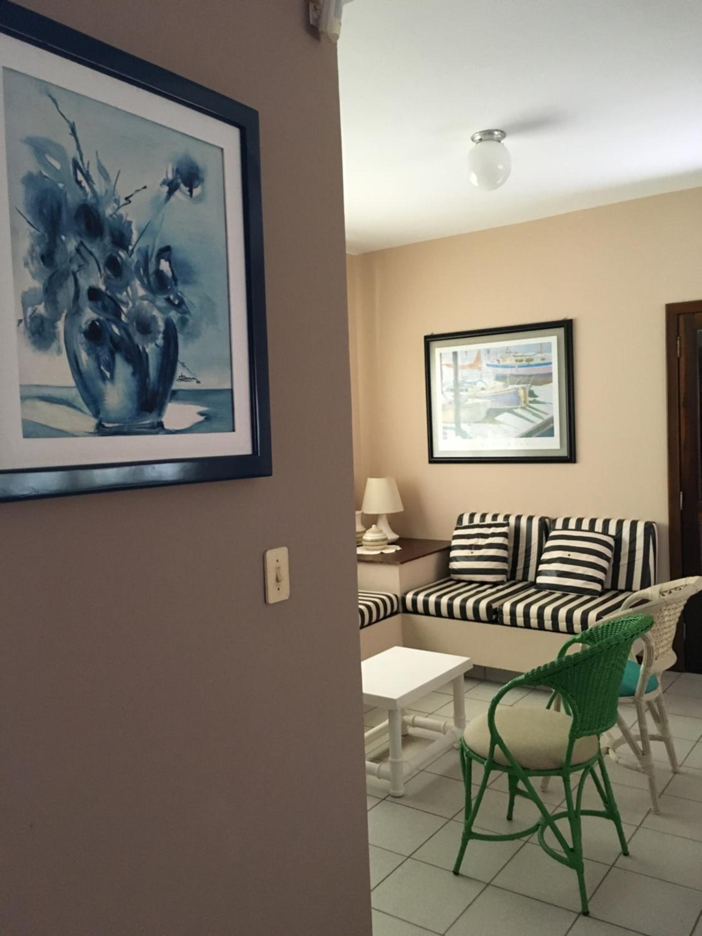 Excelente Casa em Bombas