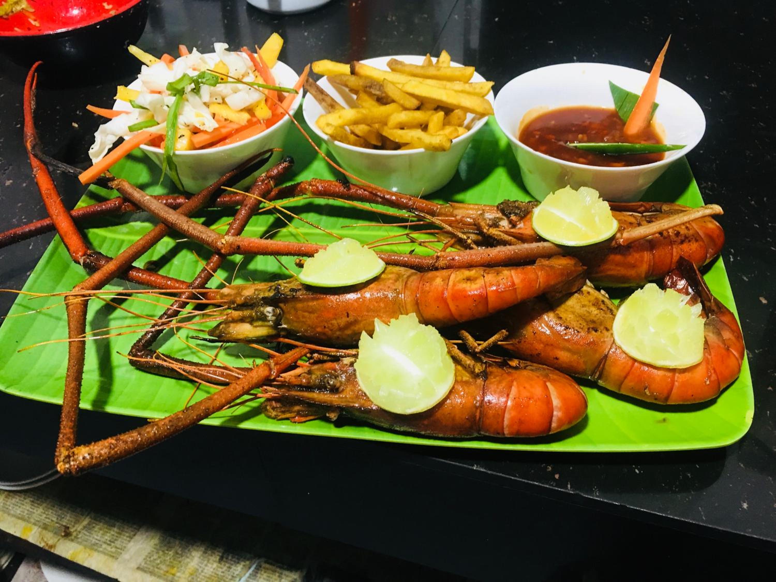 Shan Guest and Restaurant Nilaveli