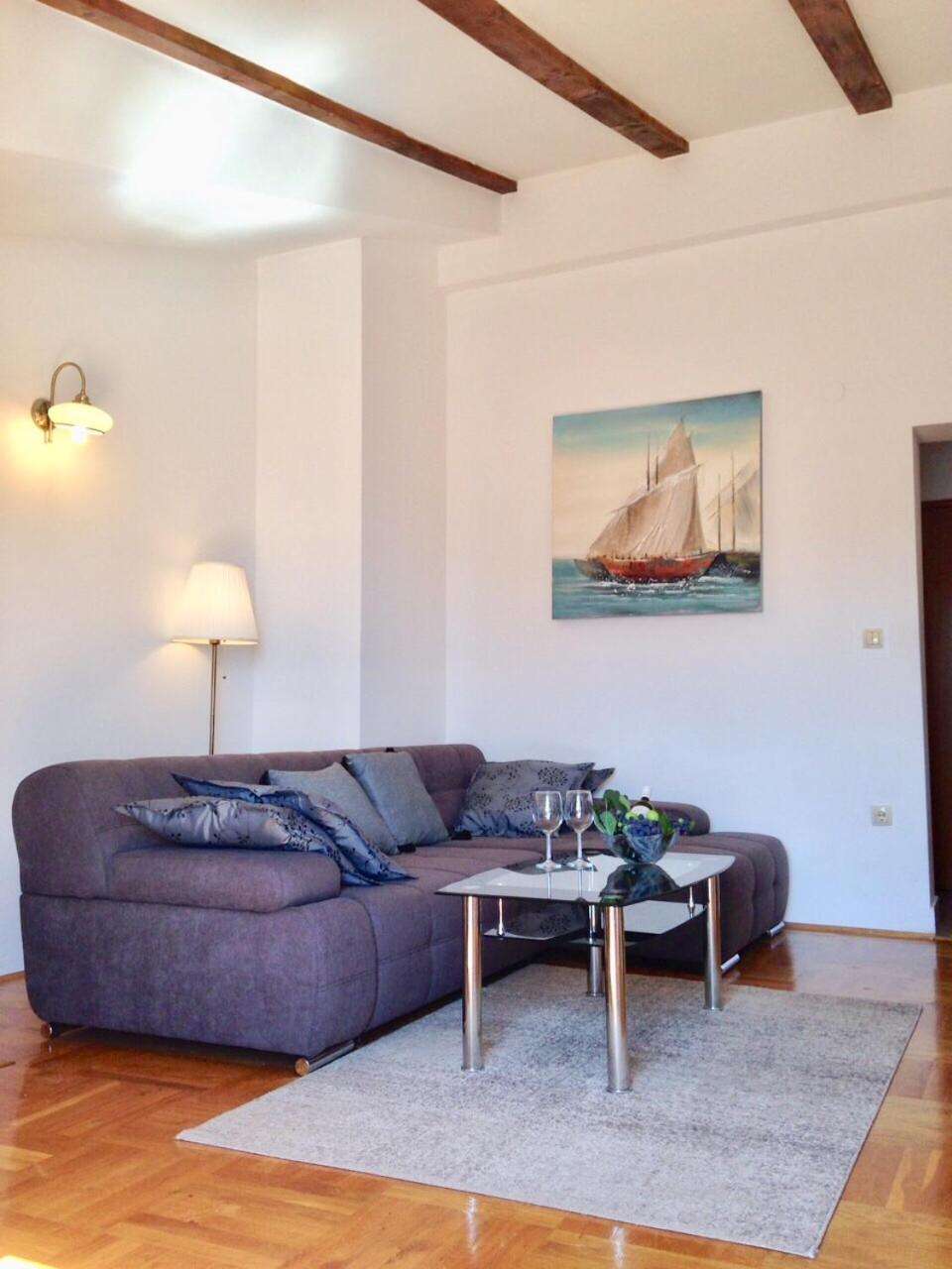 APARTMENTS VILLA BARE - Sea View & Private Parking