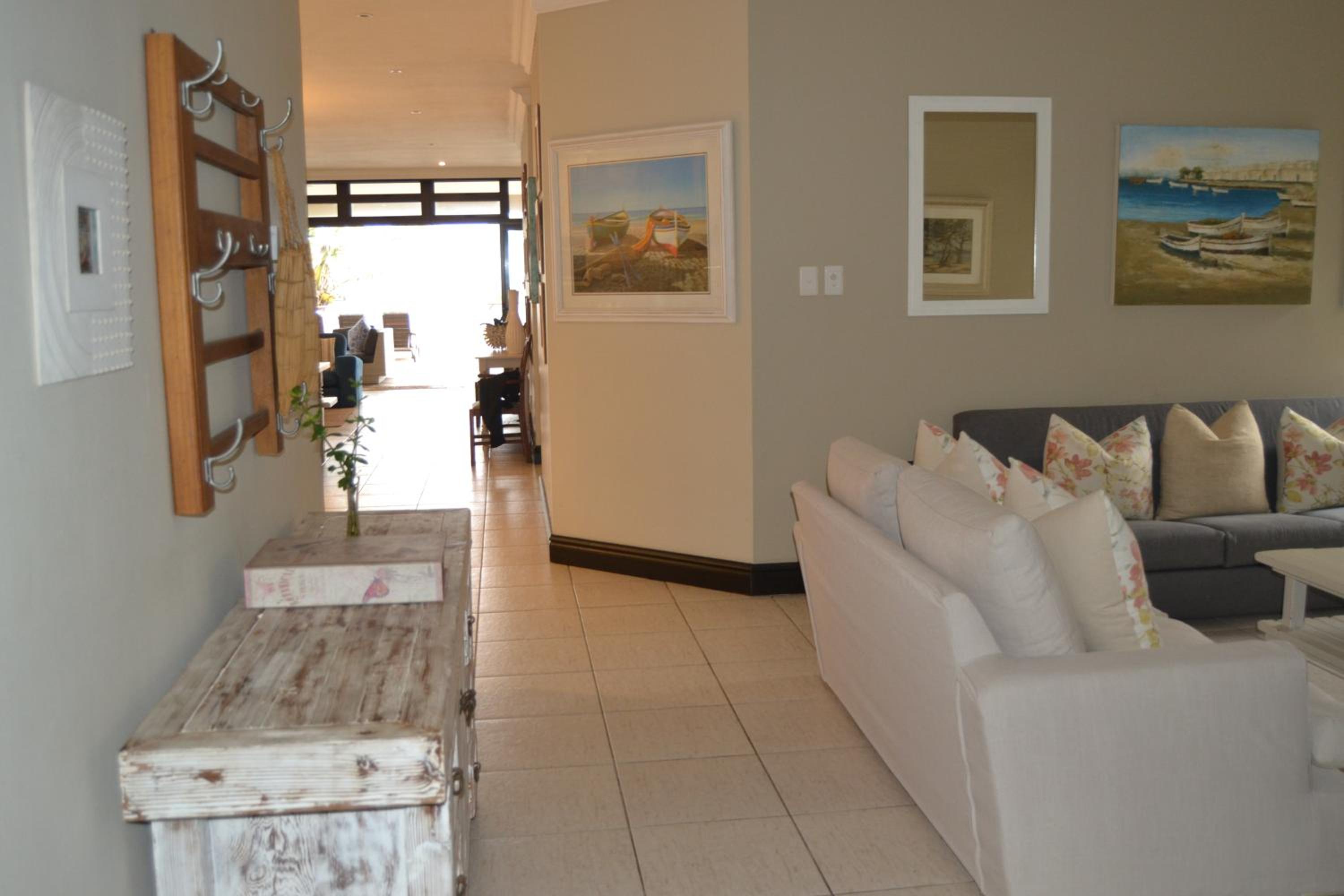 Apartment Marichel 4 view 2
