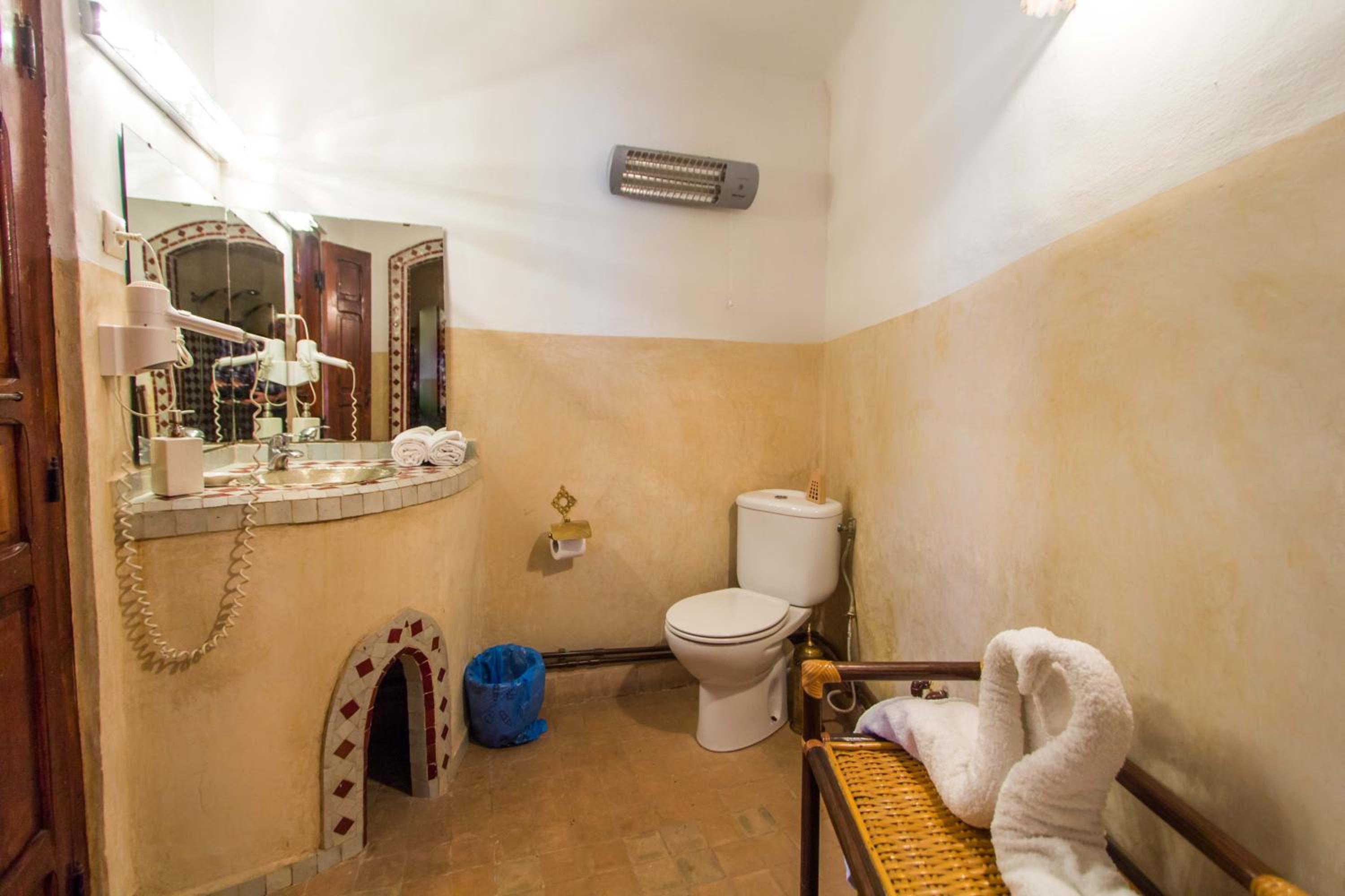 Riad Dar Skalli & SPA
