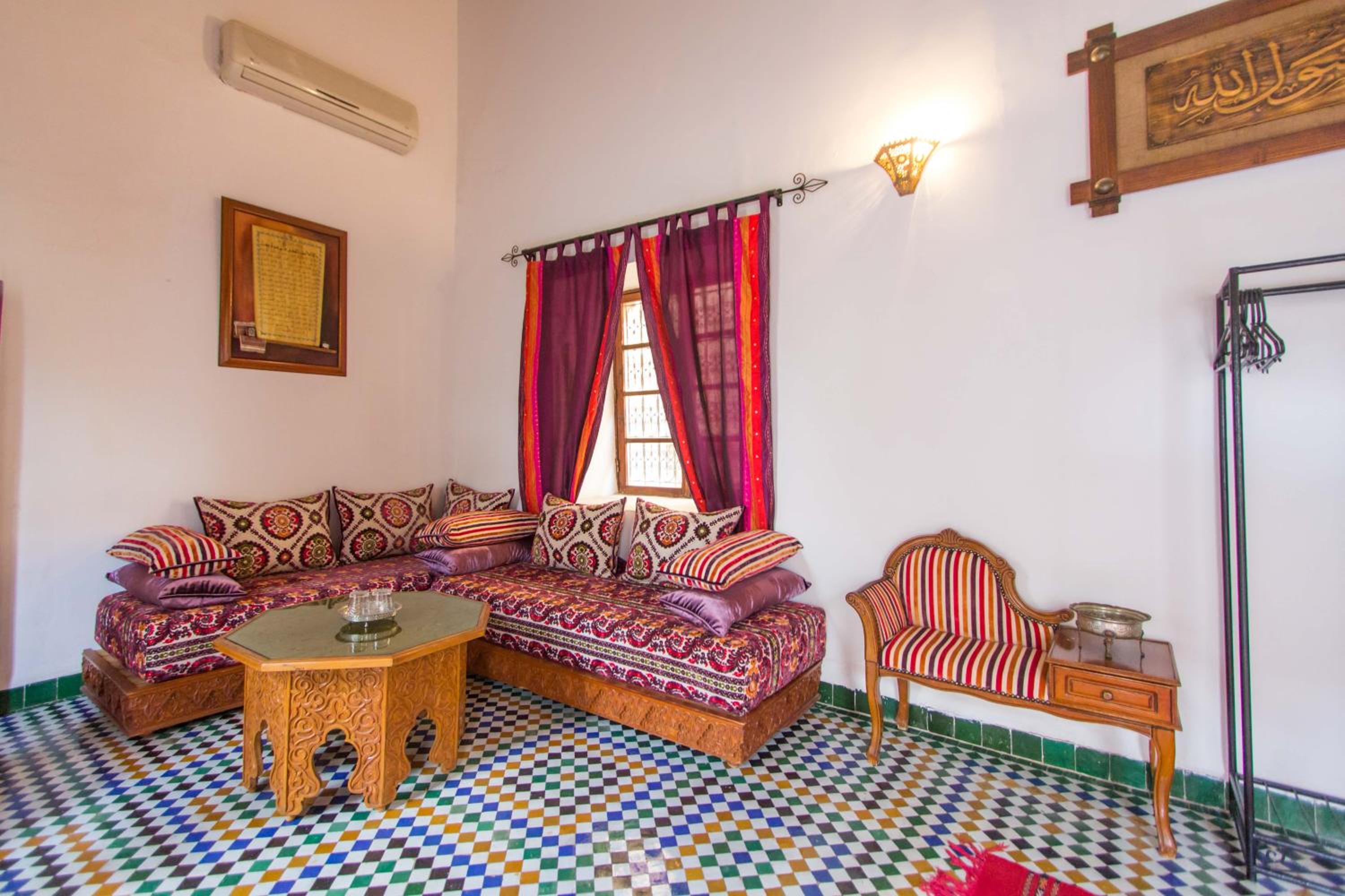 Riad Dar Skalli & SPA