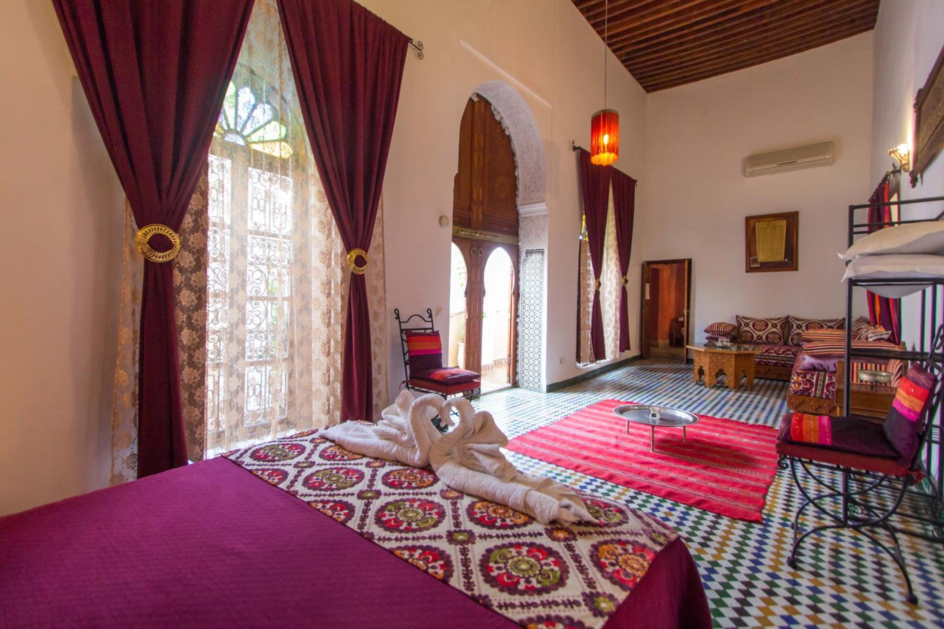 Riad Dar Skalli & SPA